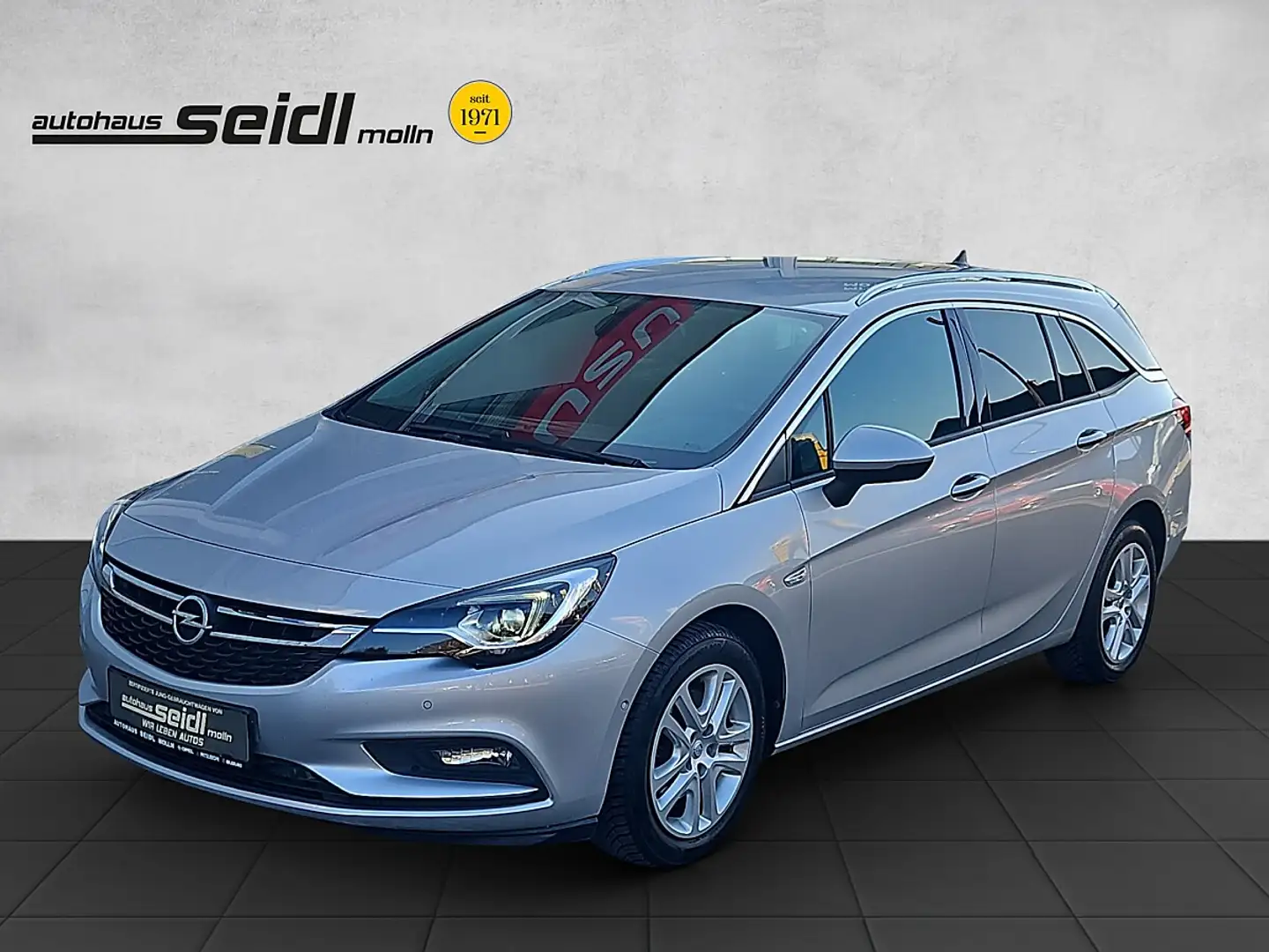 Opel Astra ST 1,6 CDTI Innovation S/S Silber - 1