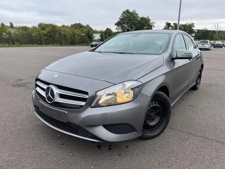 Mercedes-Benz Clase A A 200 CDI BE Style(W-176) 2014
