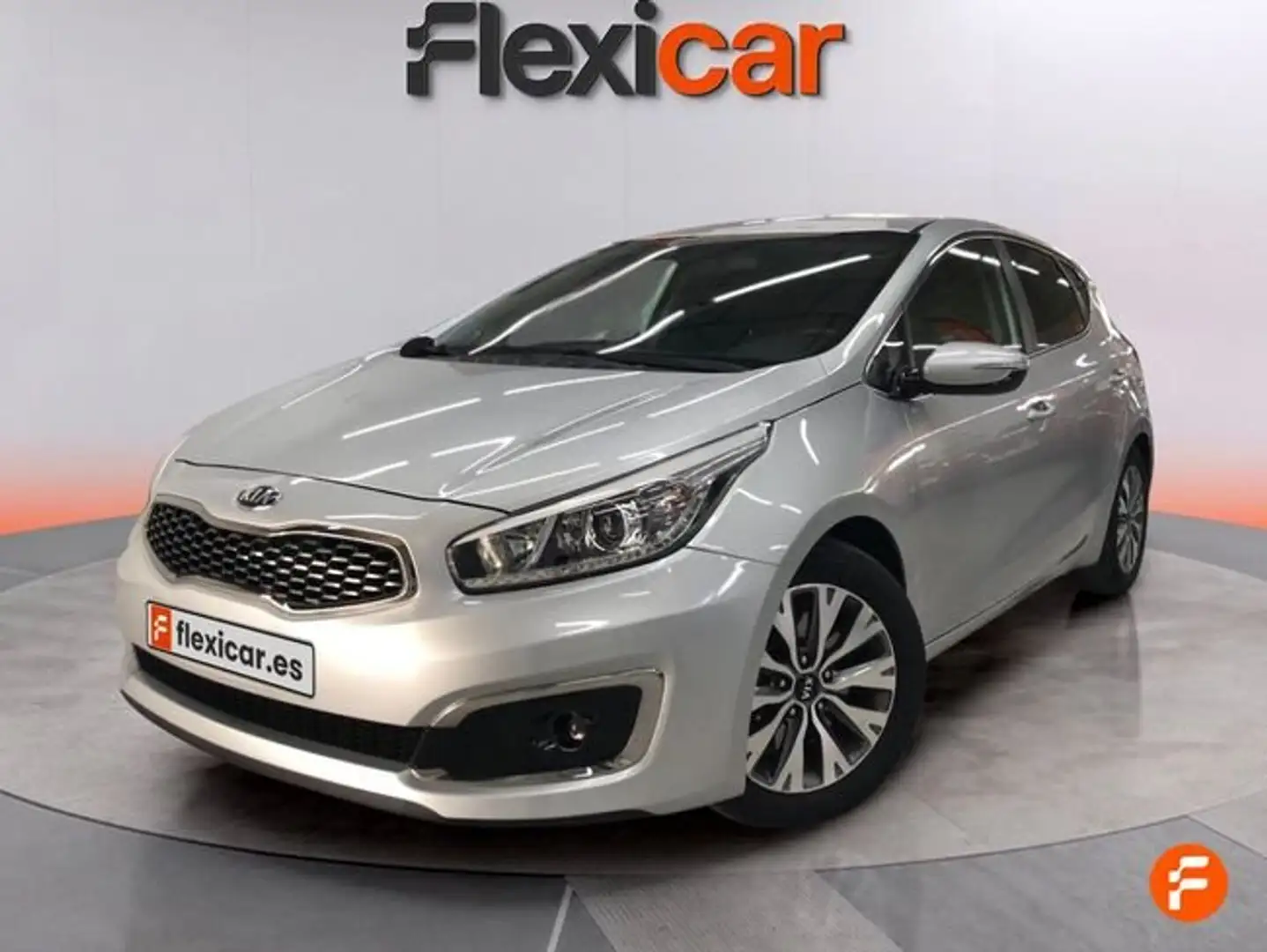 Kia Ceed / cee'd 1.0 T-GDI Eco-Dynamics Tech 100 Gris - 2