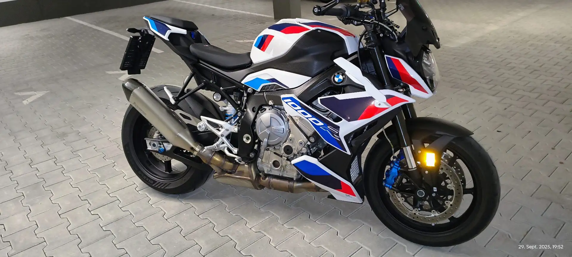 BMW M 1000 R 16.200 Blanc - 1