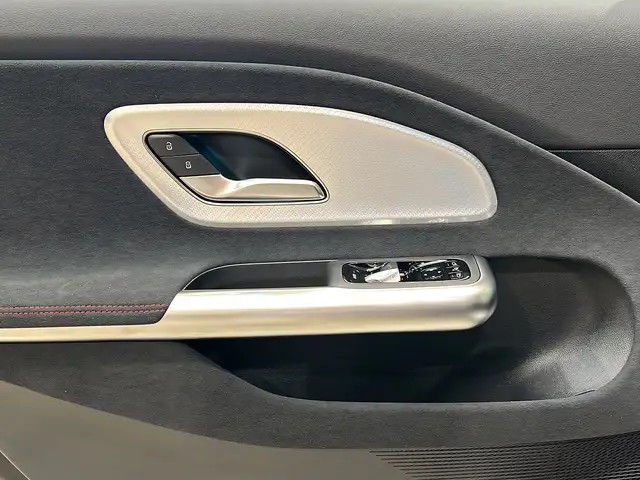 Mercedes-Benz Cla Class view 13