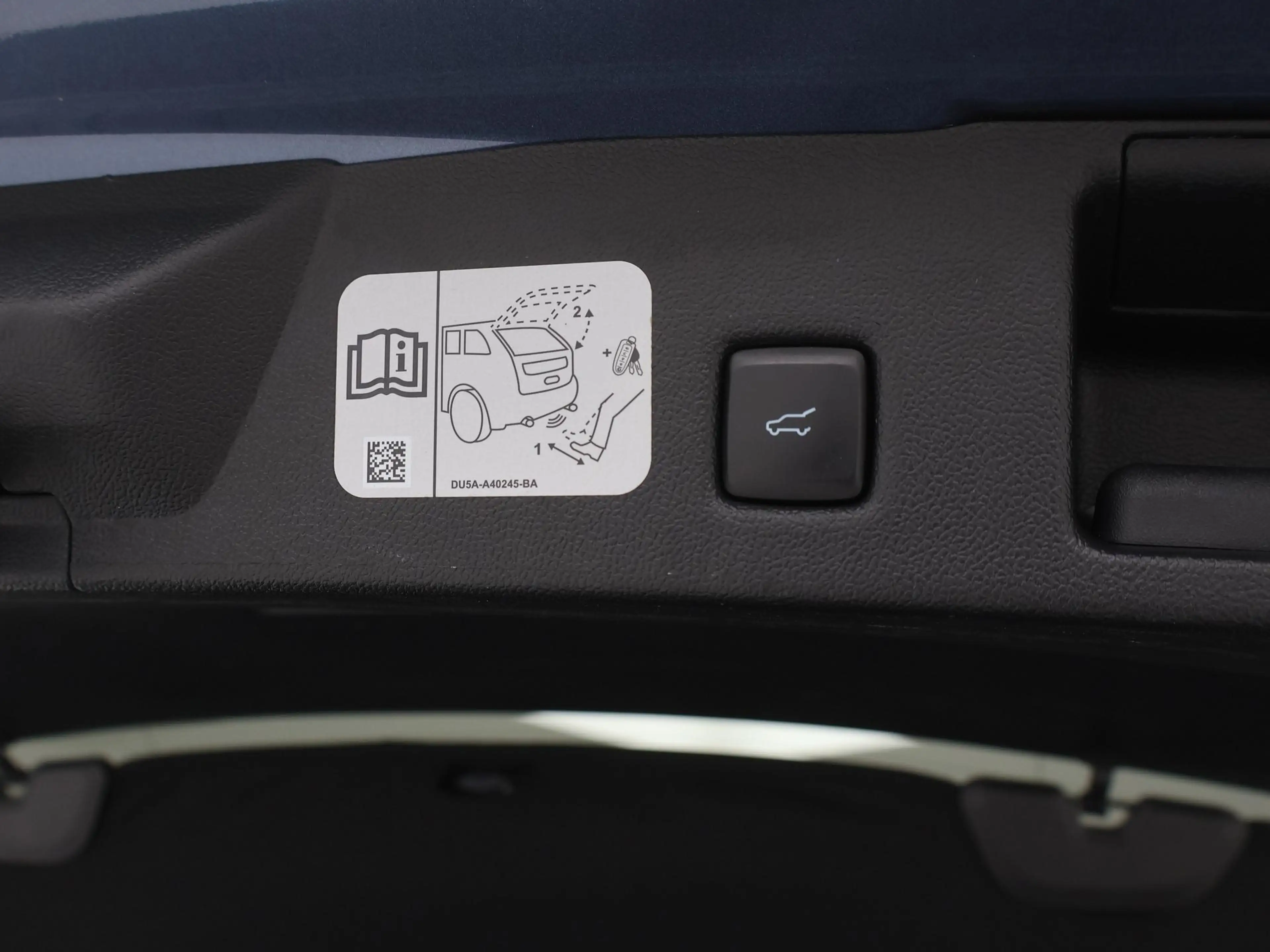 Ford Kuga 2.5 PHEV ST-Line X TREKH|HEAD-UP|WINTERPACK|B&O|BL — photo 31