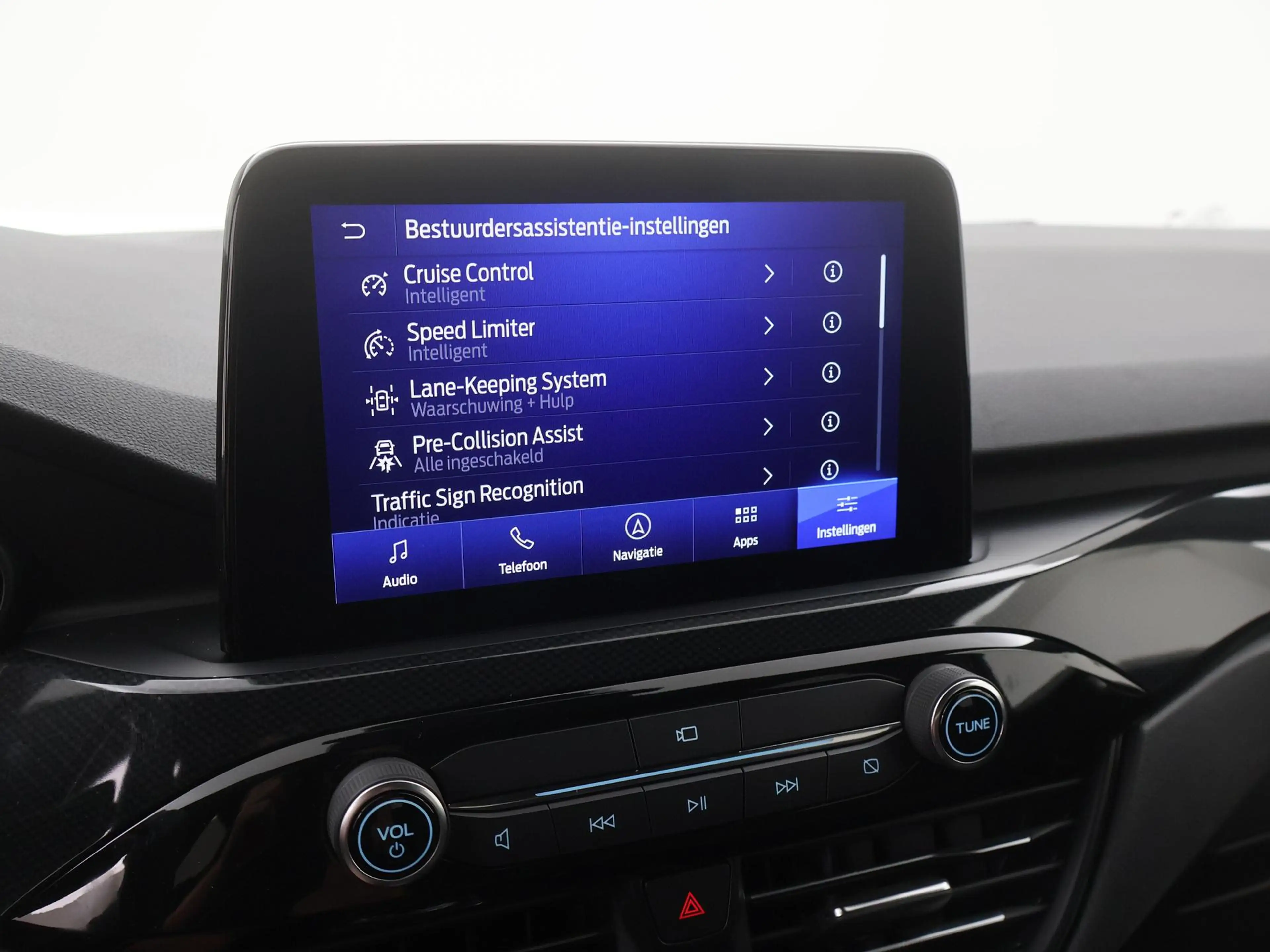 Ford Kuga 2.5 PHEV ST-Line X TREKH|HEAD-UP|WINTERPACK|B&O|BL — photo 16