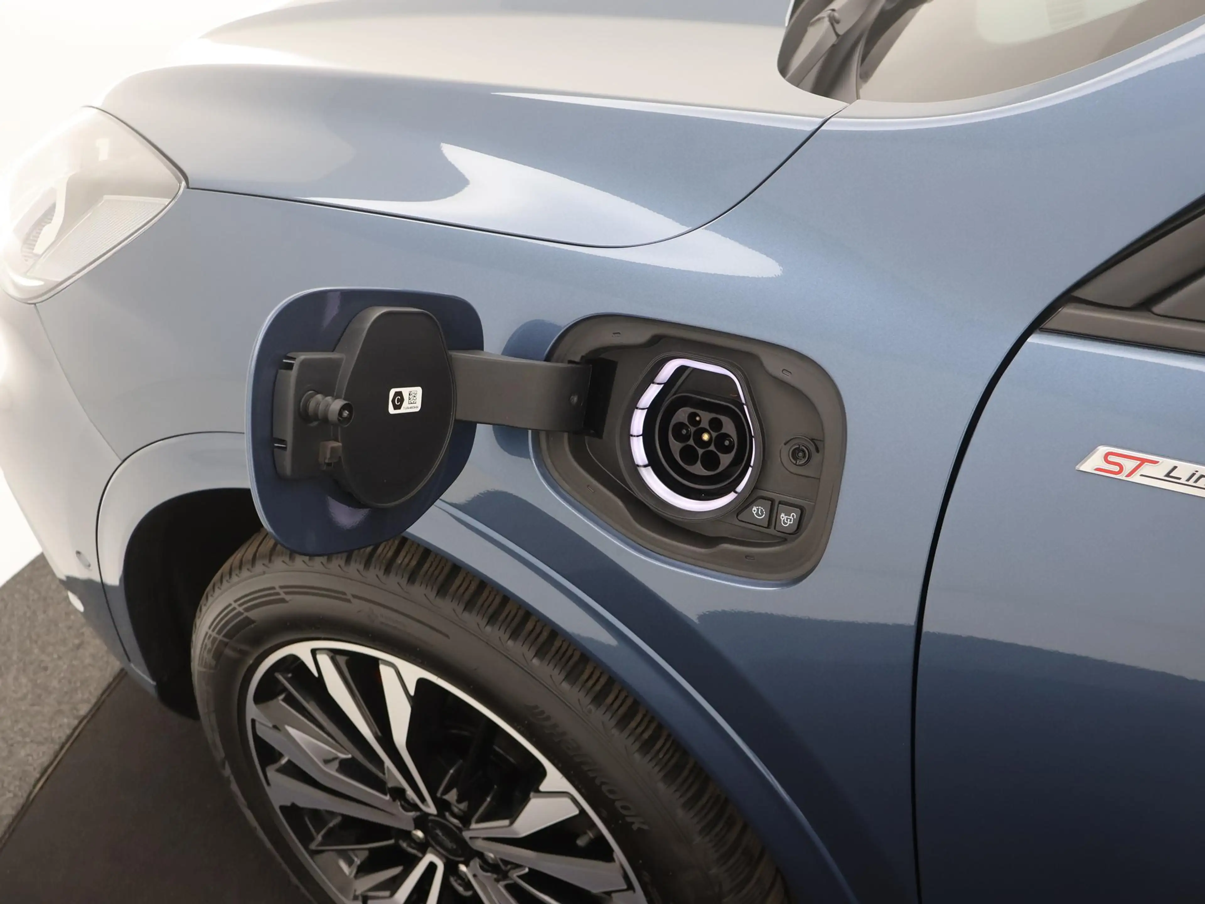 Ford Kuga 2.5 PHEV ST-Line X TREKH|HEAD-UP|WINTERPACK|B&O|BL — photo 41