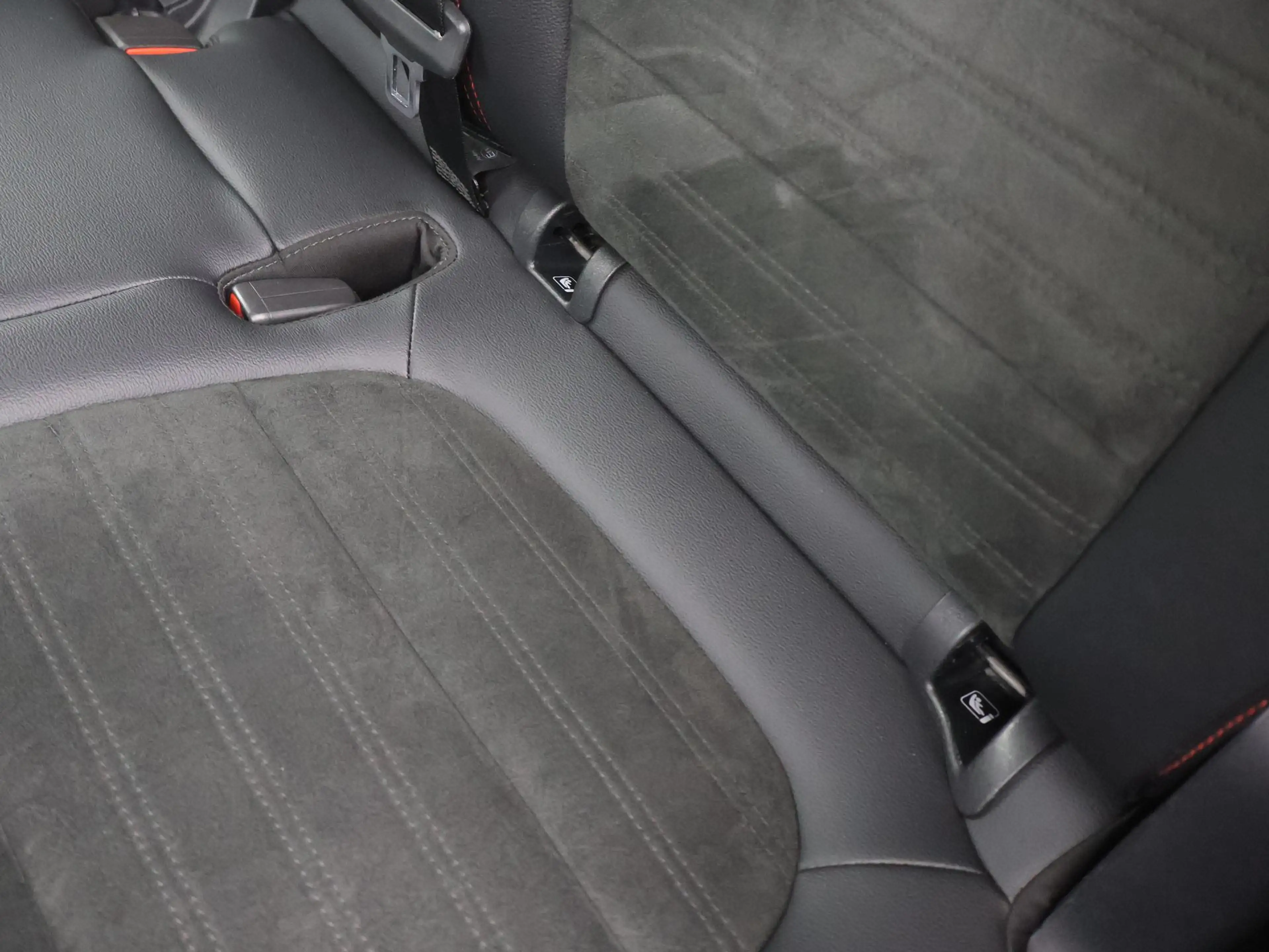 Ford Kuga 2.5 PHEV ST-Line X TREKH|HEAD-UP|WINTERPACK|B&O|BL — photo 44