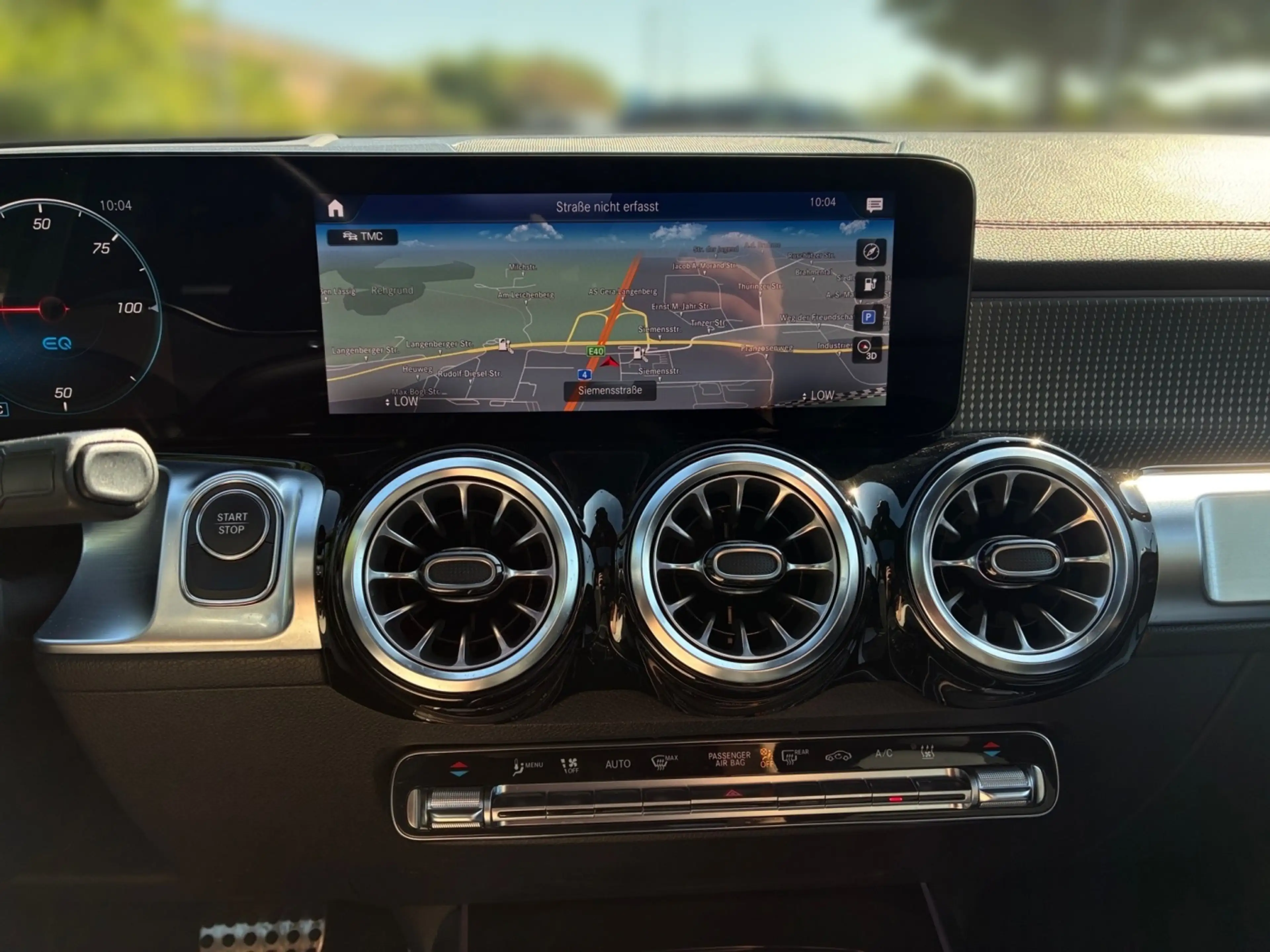 Mercedes-Benz EQB 250 AMG Night*HUD*Panorama*Easy-Pack*Distro* — photo 8