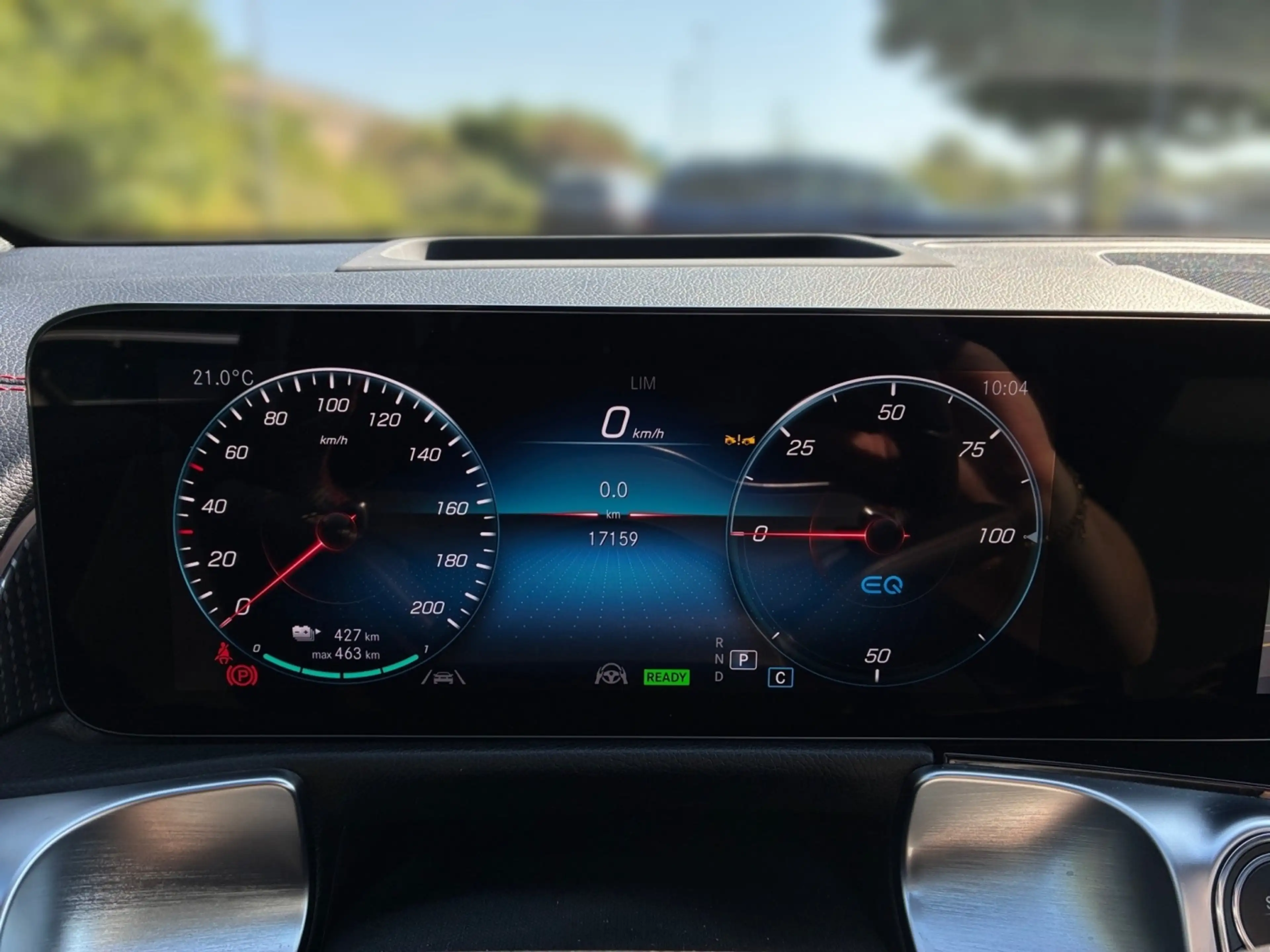 Mercedes-Benz EQB 250 AMG Night*HUD*Panorama*Easy-Pack*Distro* — photo 7