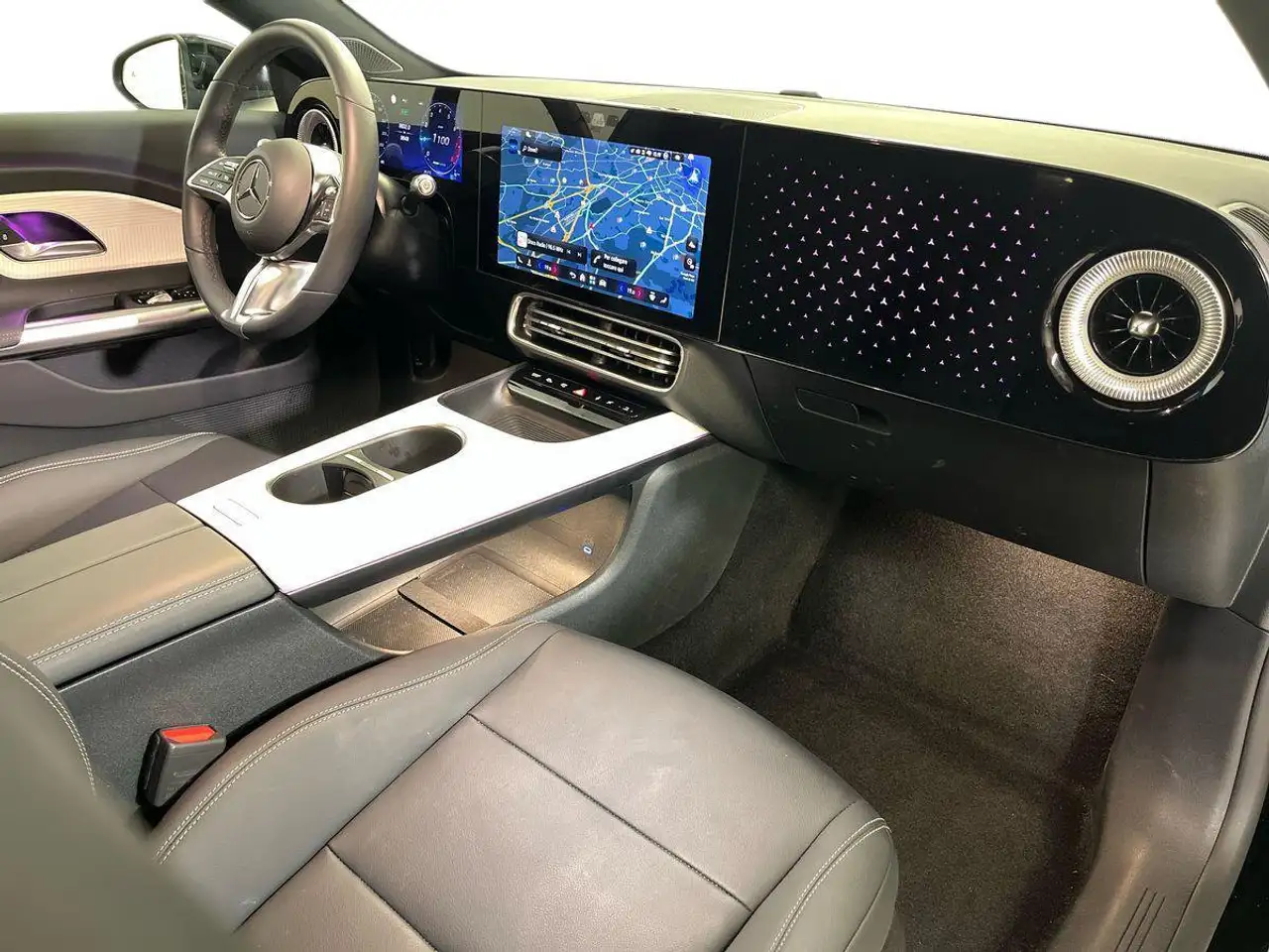 Mercedes-Benz CLA 2026 — фото 15
