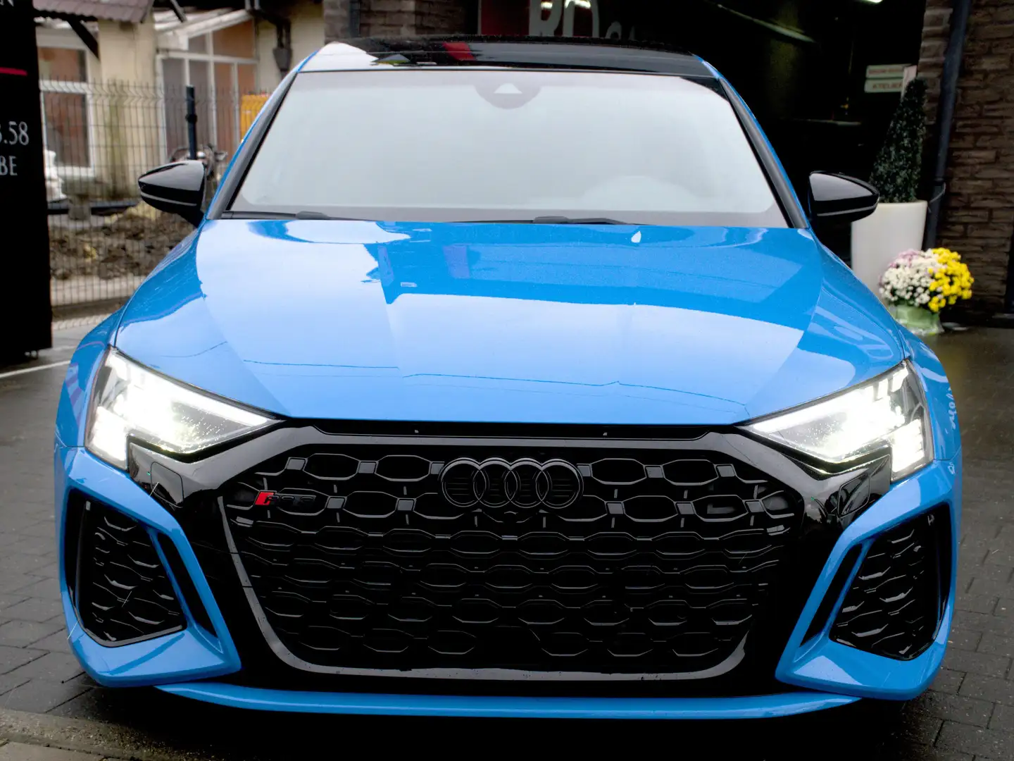 Audi RS3 RS3 Sportback 2.5 TFSI Quattro S tronic*CERAMIC Blauw - 2