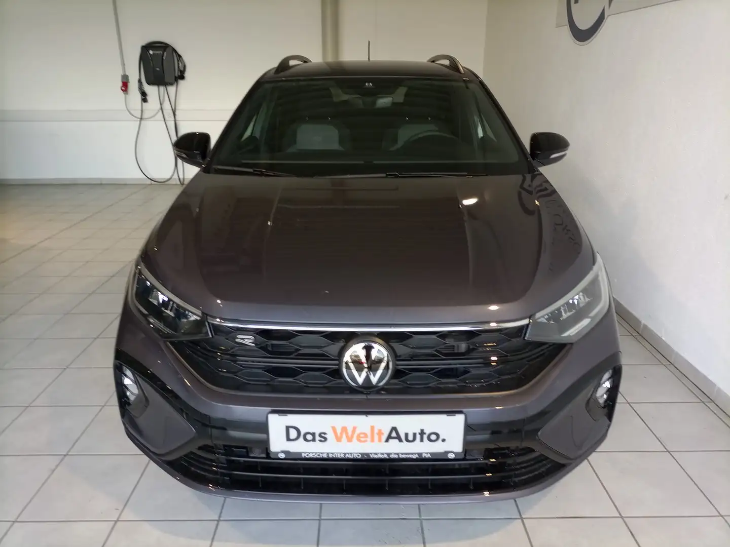 Volkswagen Taigo R-Line TSI Grau - 2