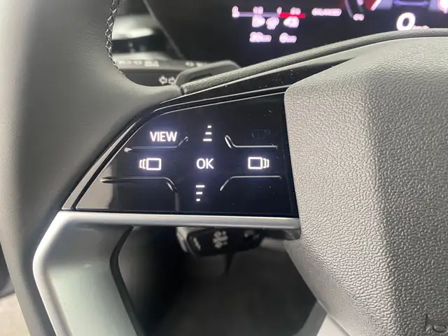 Audi A6 view 14