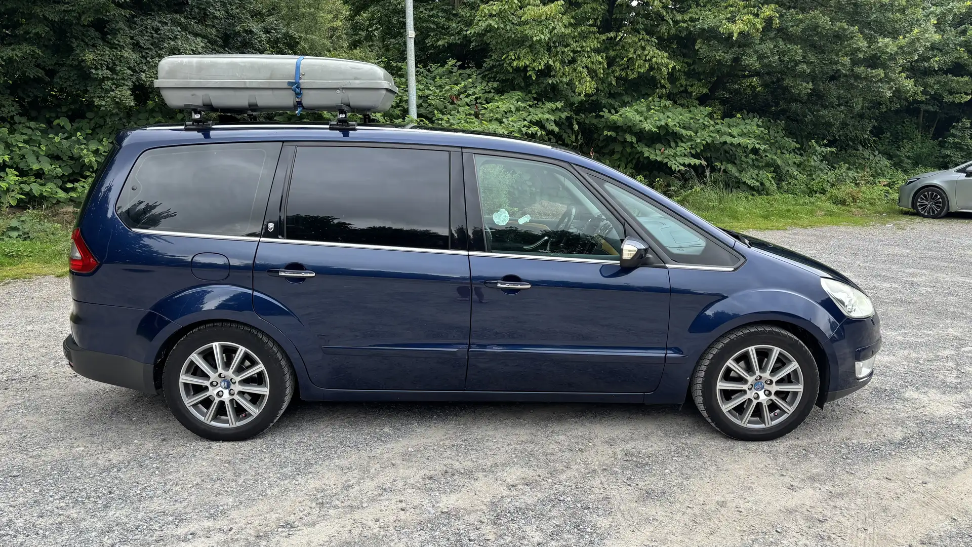 Ford Galaxy 2.0 TDCi DPF Ghia Blau - 2