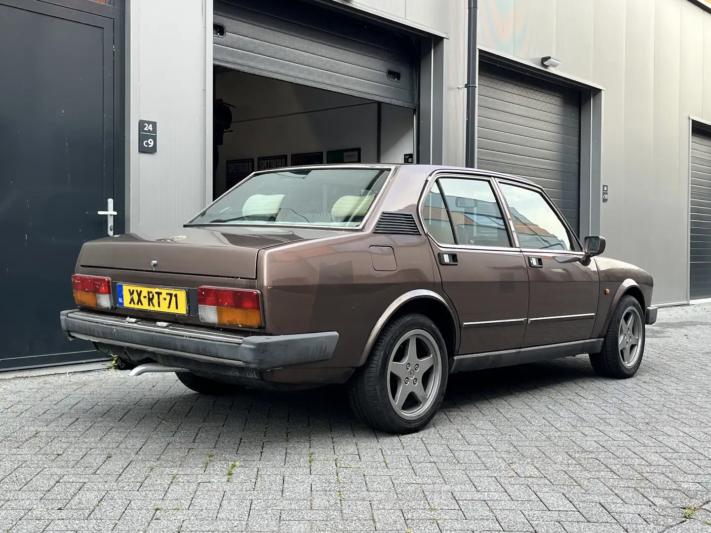Alfa Romeo Alfetta 2.0 QO - 2