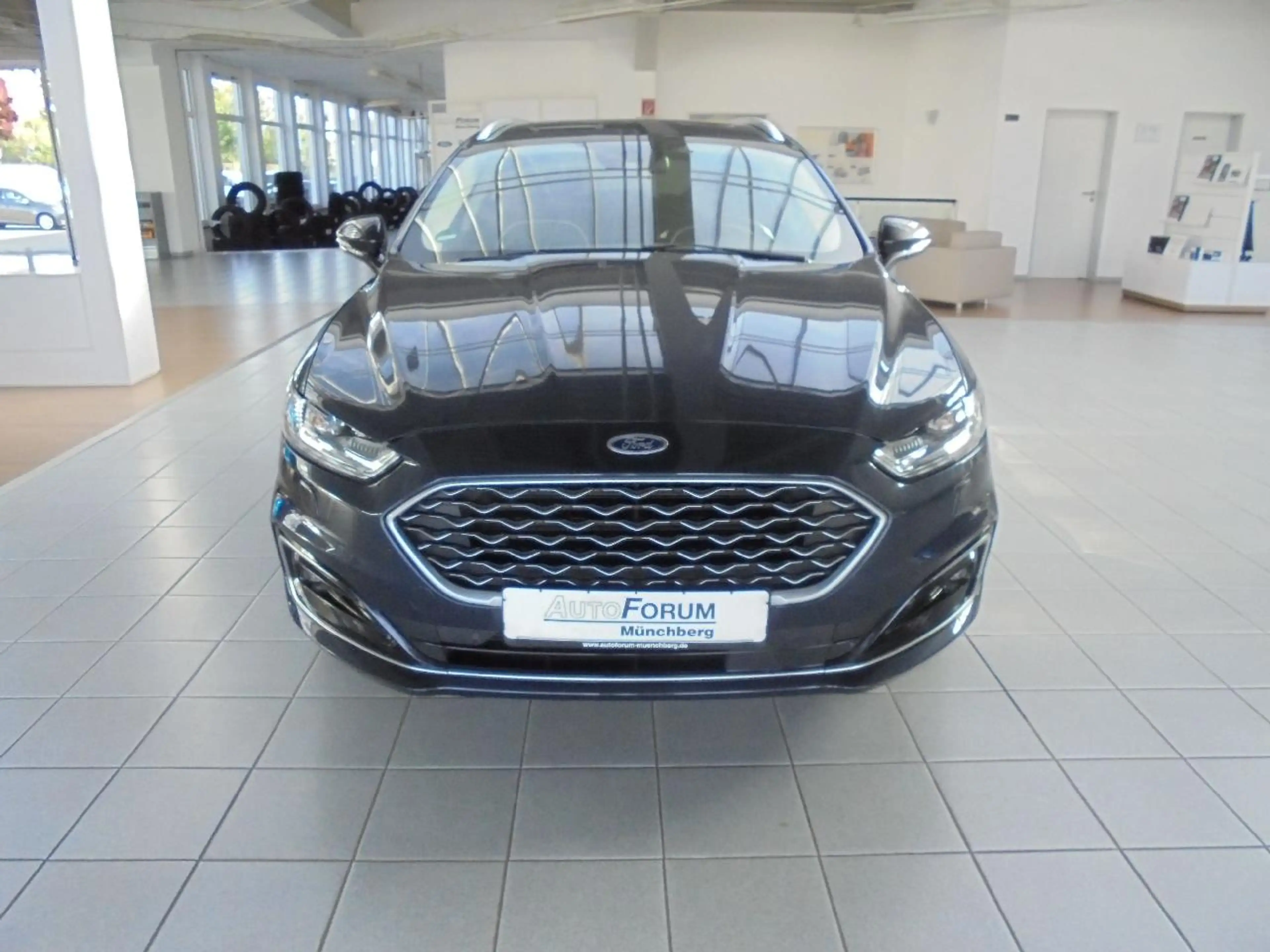 Ford Mondeo Vignale AWD — photo 2