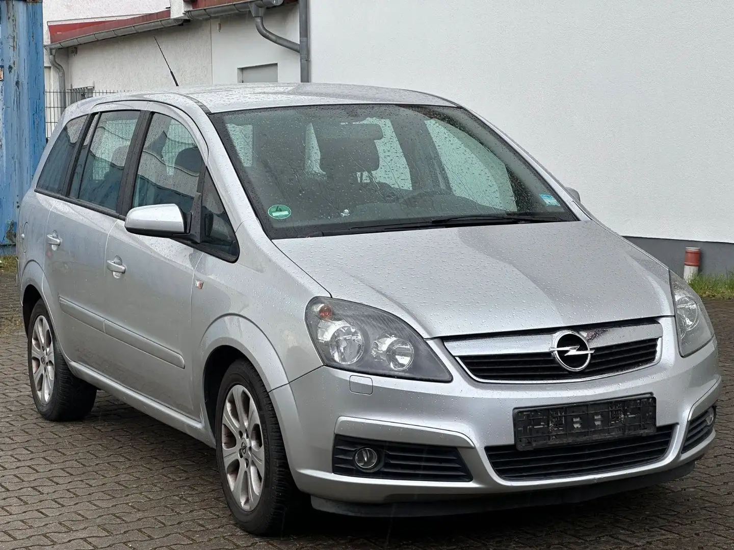 Opel Zafira B 2.2 CATCH ME*TÜV neu*Klima*SHZ*Navi Zilver - 1