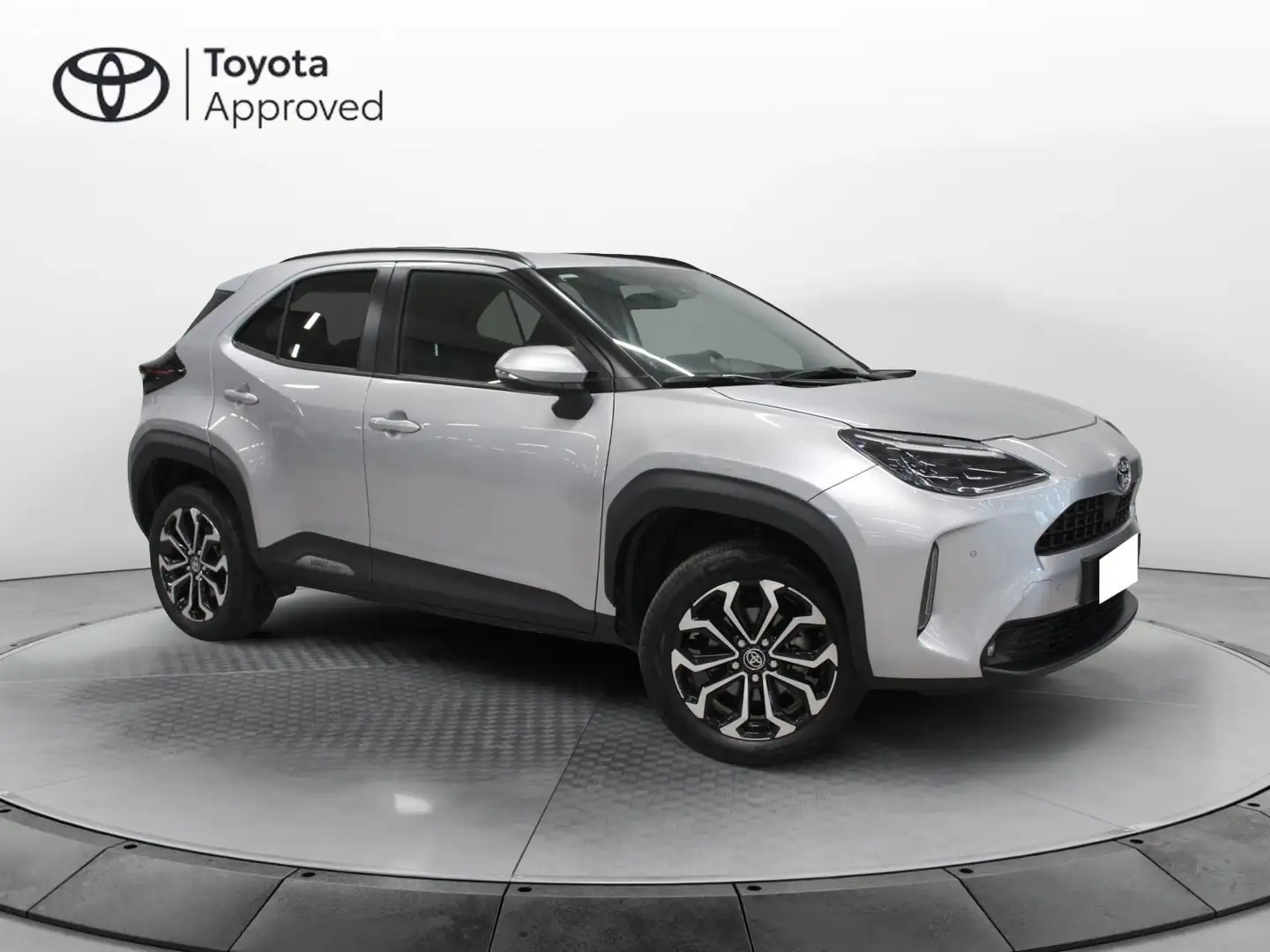Toyota Yaris Cross 1.5 Hybrid 5p. E-CVT Trend Argento - 1