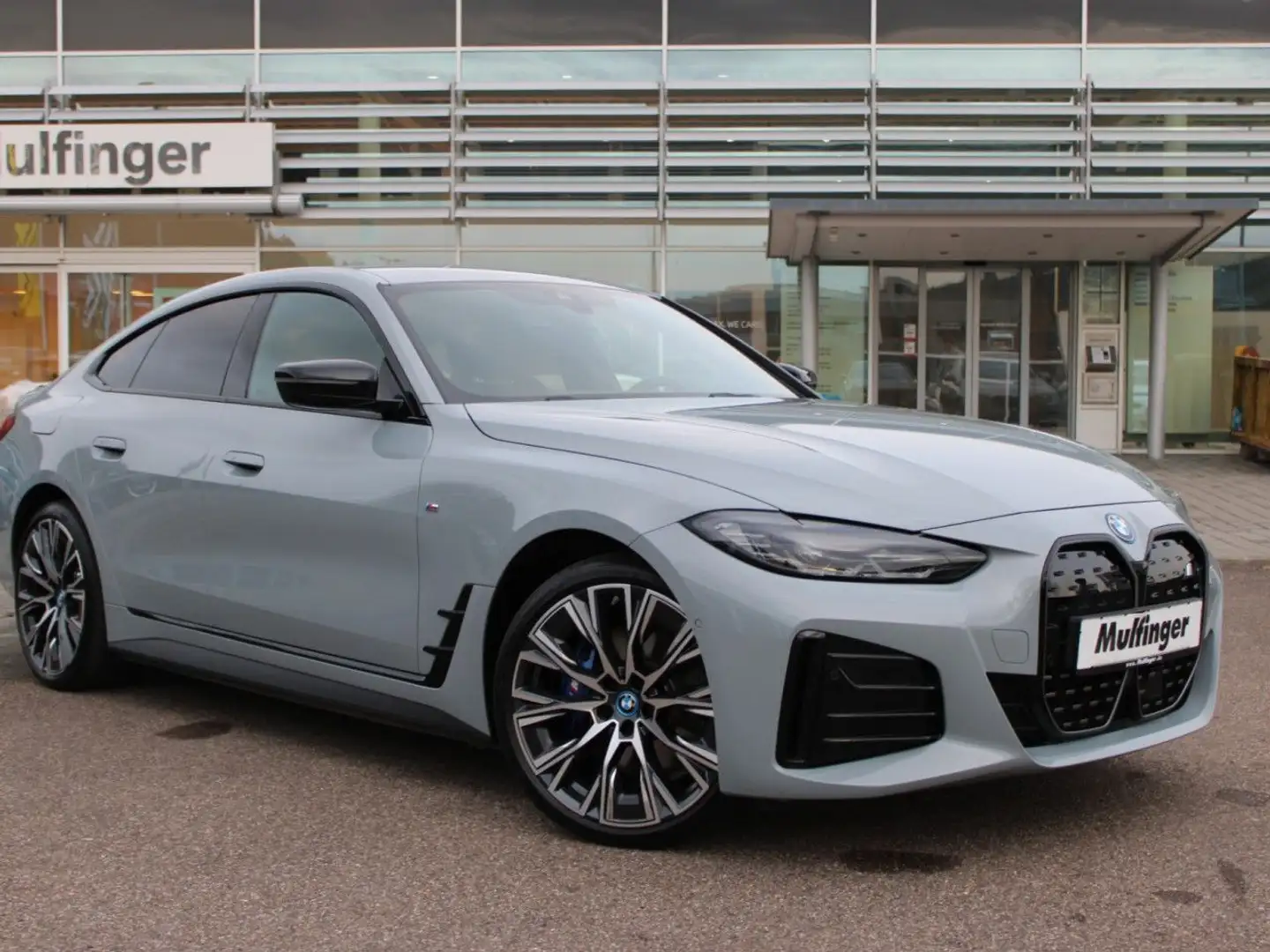 BMW i4 e35 M Sport Pro Innovation ACC HUD Ha/Ka.20" Grau - 2