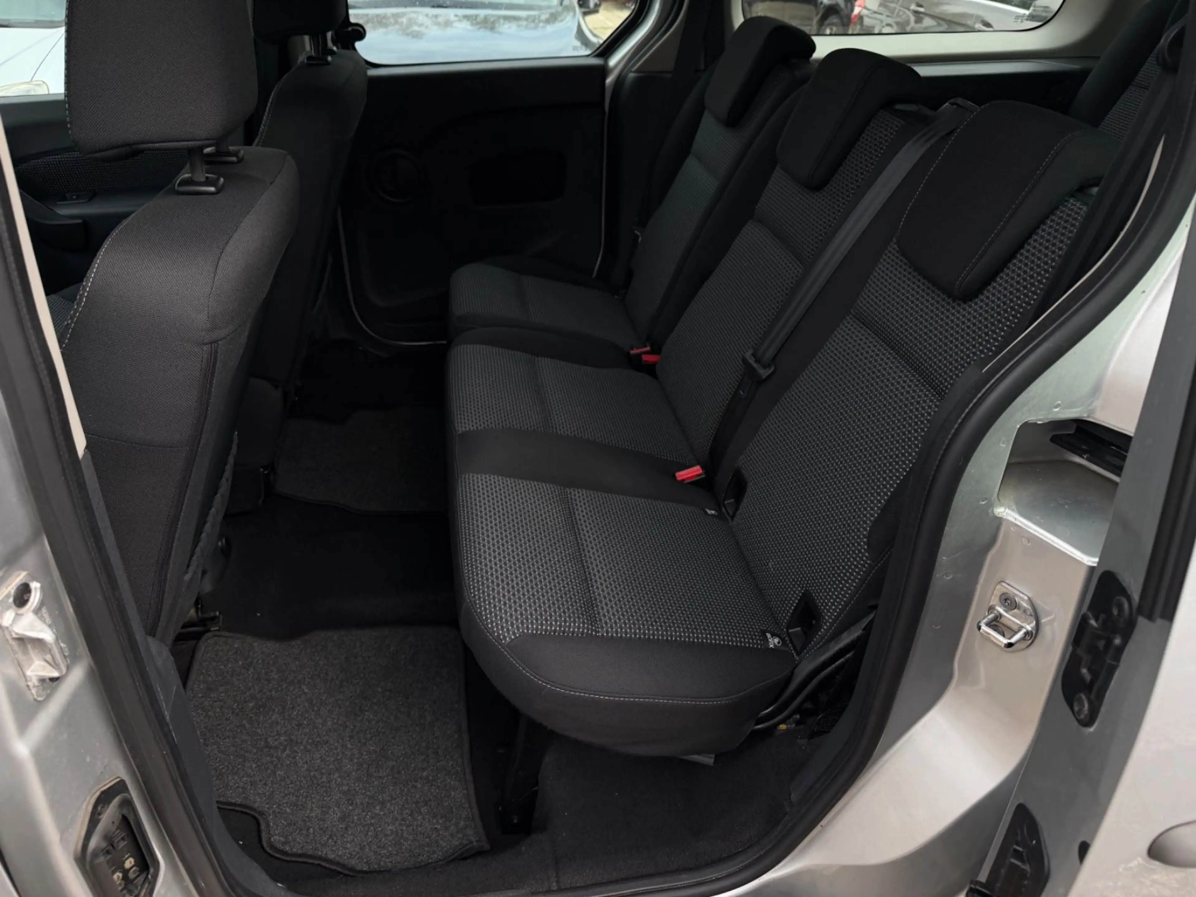 Mercedes-Benz Citan Kombi 111 CDI extralang, 7 Sitze, AHK — photo 8