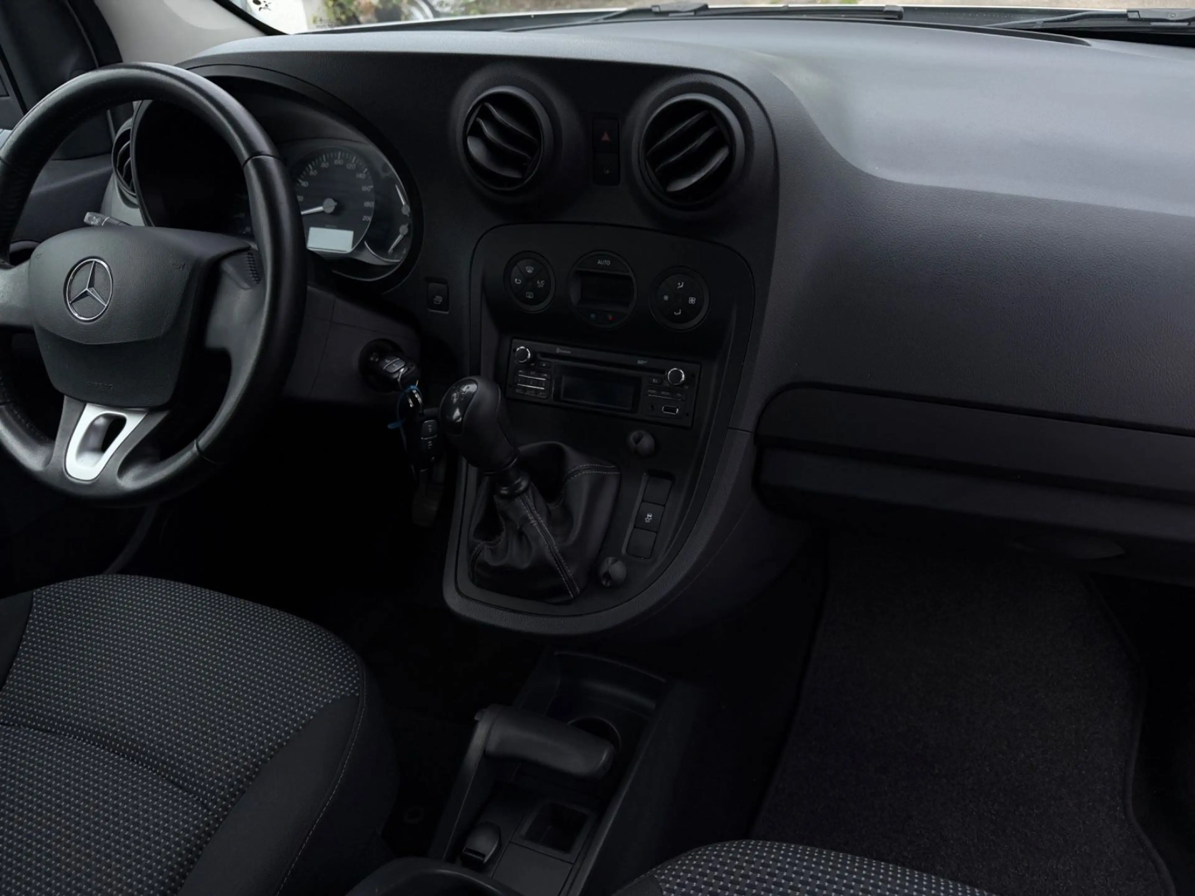 Mercedes-Benz Citan Kombi 111 CDI extralang, 7 Sitze, AHK — photo 12