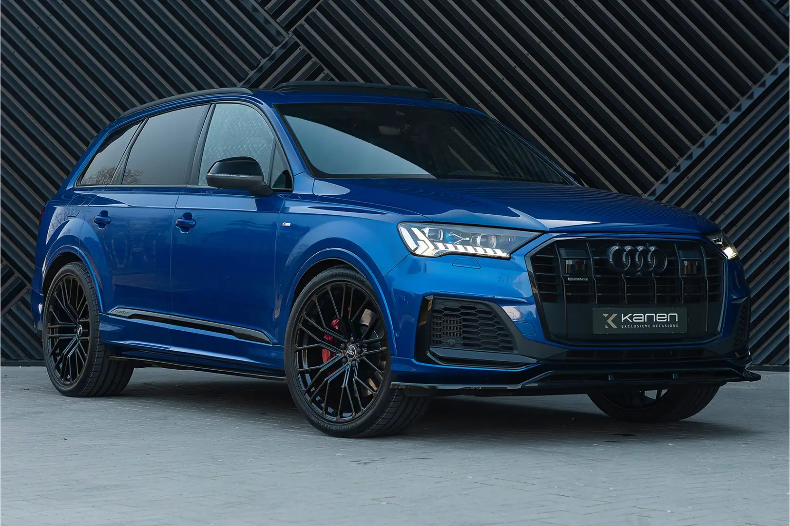 Audi Q7 60 TFSI e quattro S-Line Competition ACC Pano Matr Blau - 1