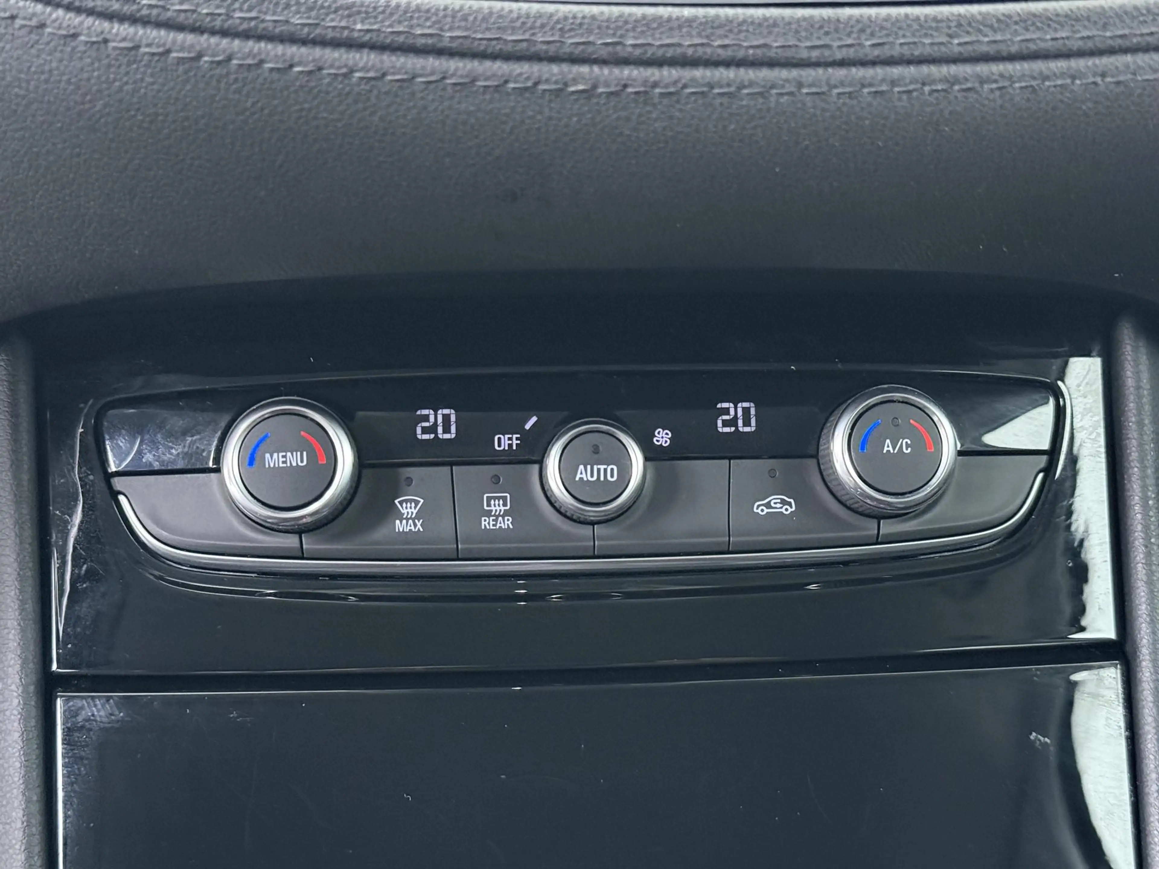 Opel Grandland X 1.2 Turbo Business + - Navigatie - Climate Control — photo 20