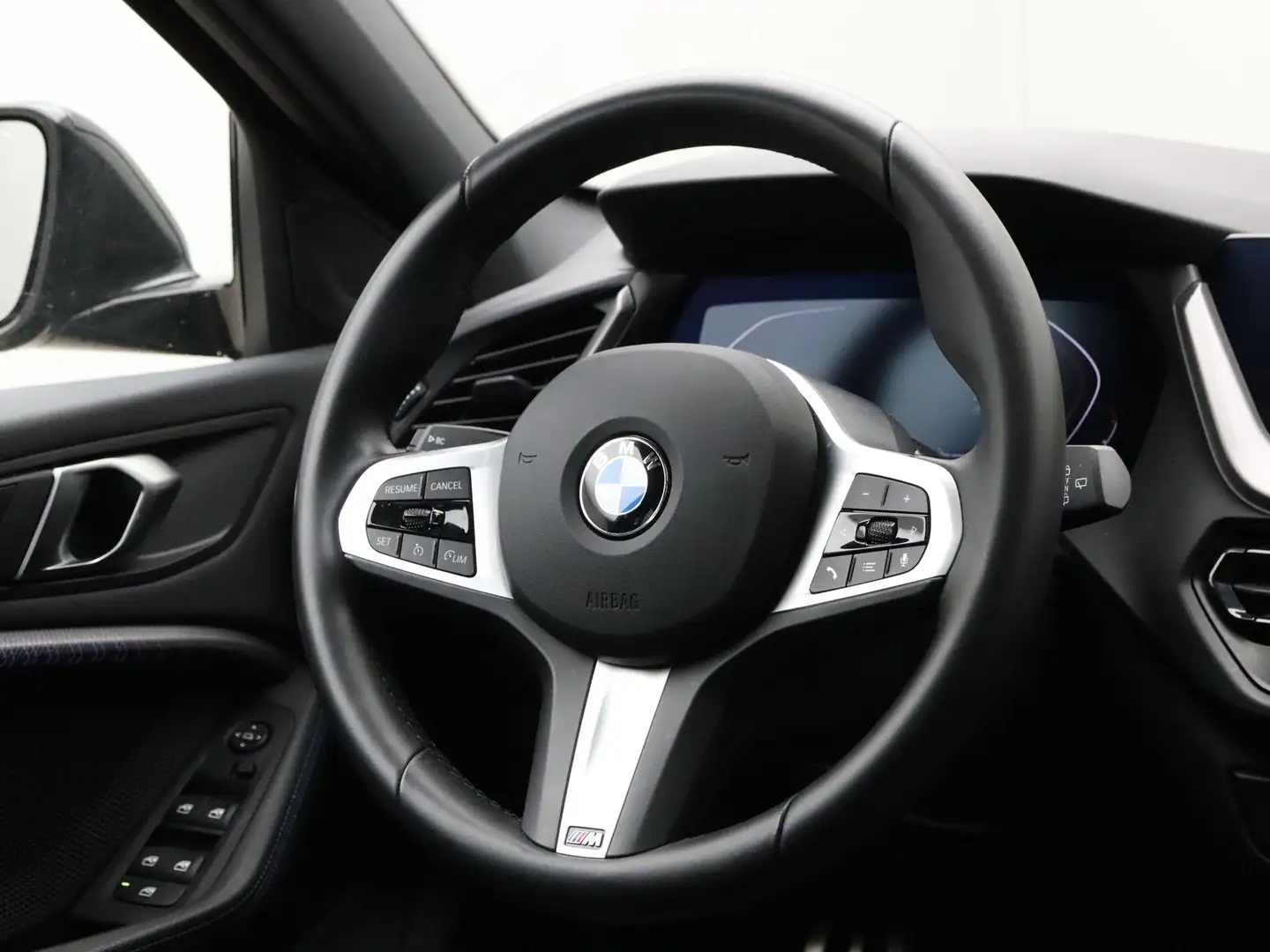 BMW 118 1 Serie 118i M Sport Noir - 2