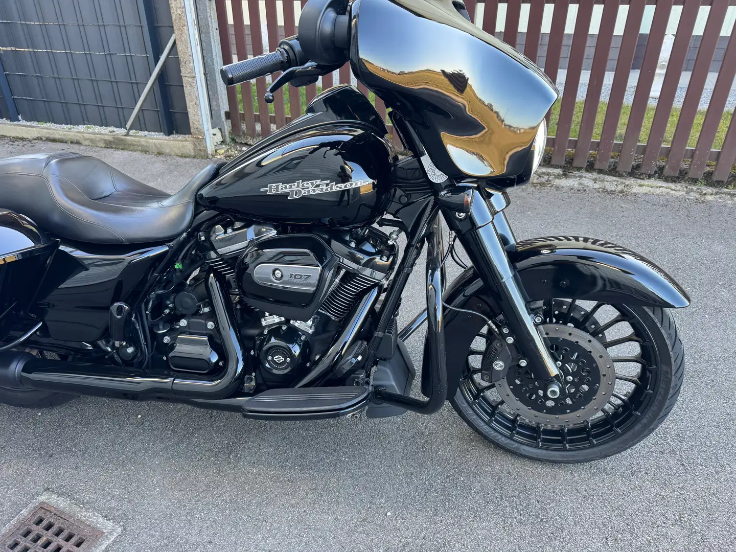 Harley-Davidson Street Glide Schwarz - 2