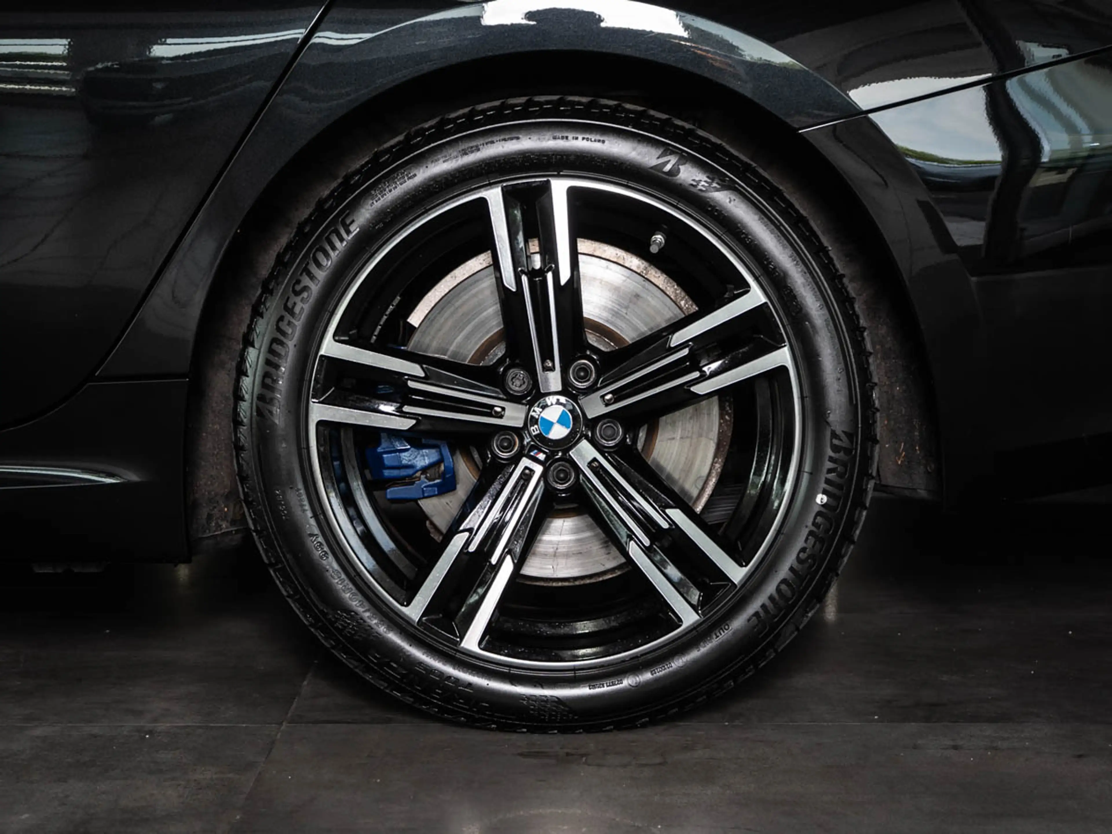 BMW M3 40i Mild Hybrid xDrive  *PANO*HUD*H&K*NAVI* — photo 6