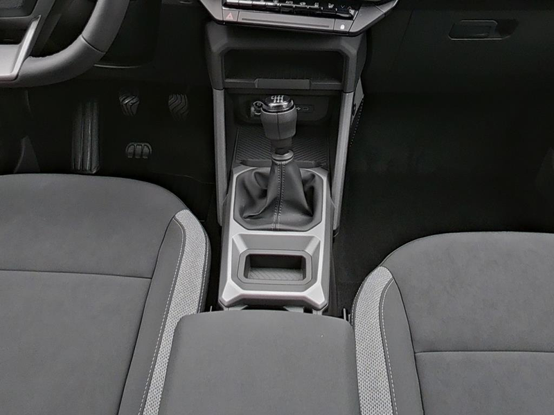 Dacia Bigster Journey mild hybrid 140 — photo 12