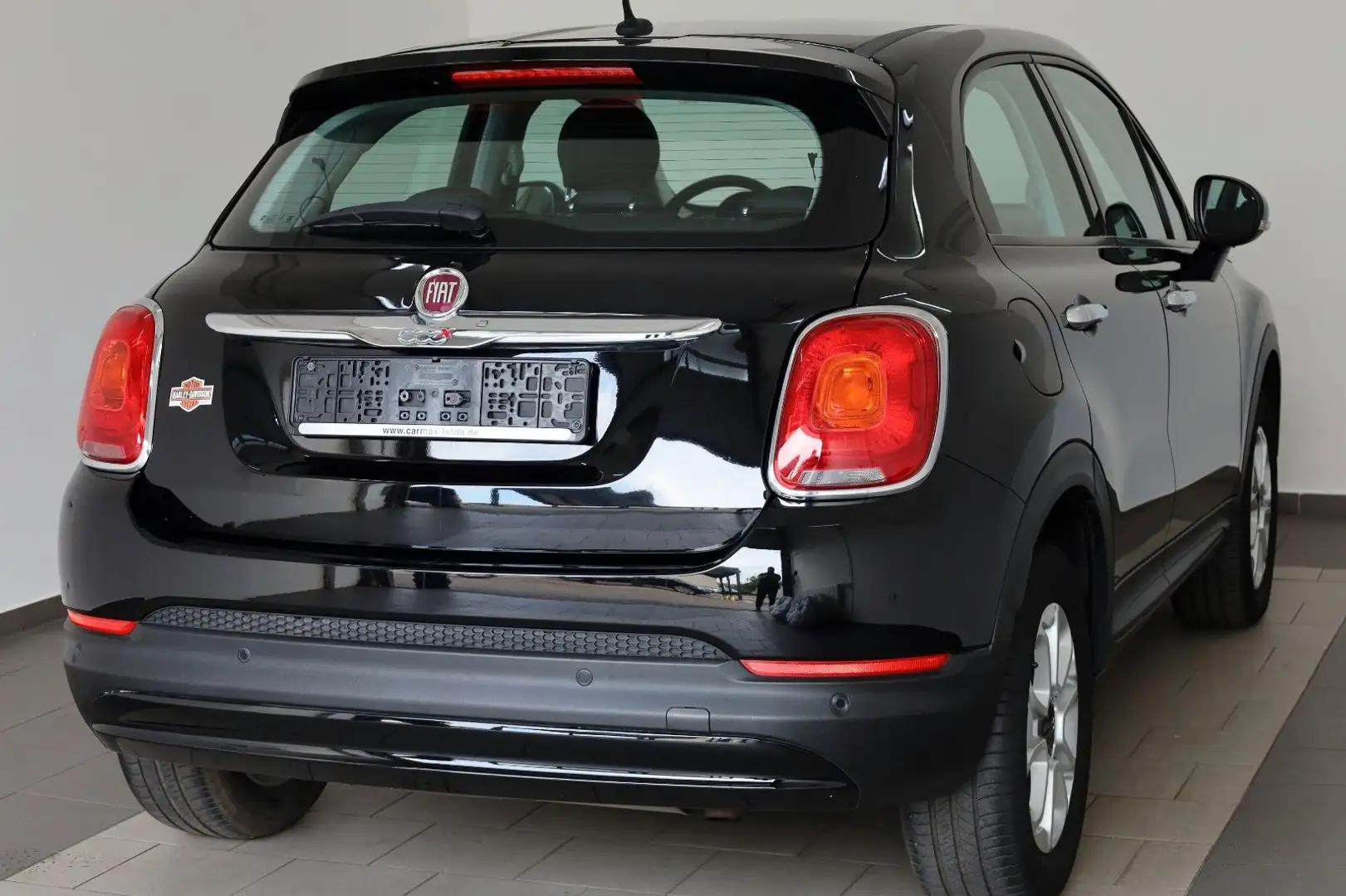 Fiat 500X Pop Star Navi,Massage,SH,PDC,SR+WR Black - 2