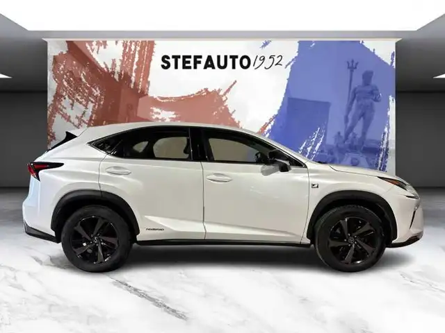 Lexus NX view 3