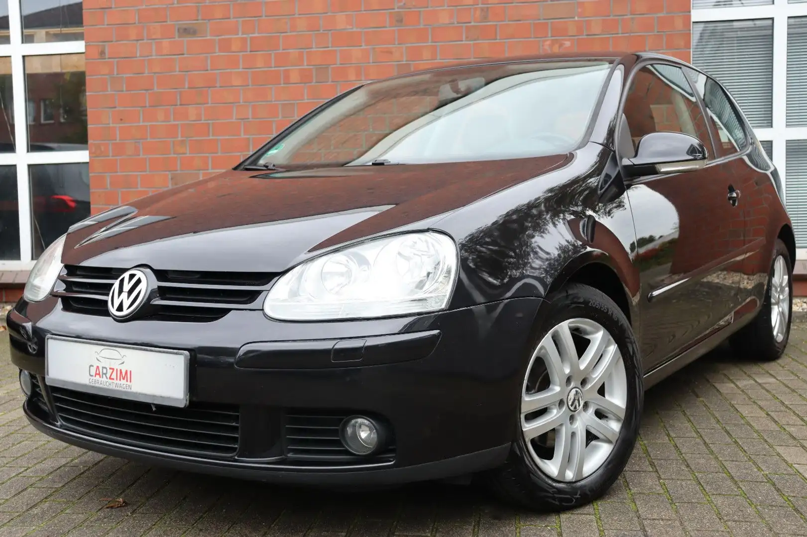 Volkswagen Golf V Lim. 1.6 Goal Klima Sitzh. PDC TÜV Neu Noir - 1