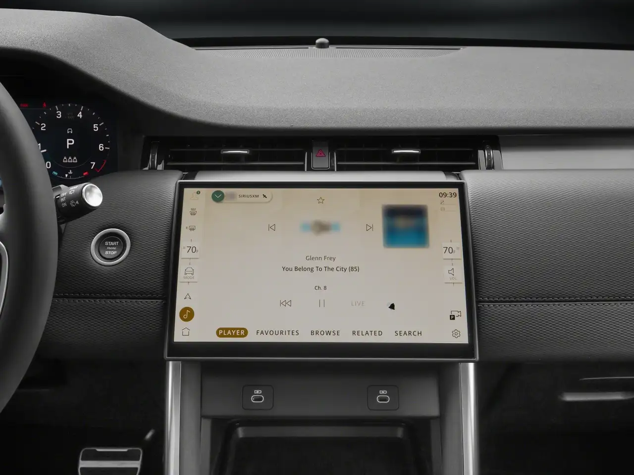 Land Rover Discovery Sport снимка Land Rover Discovery Sport