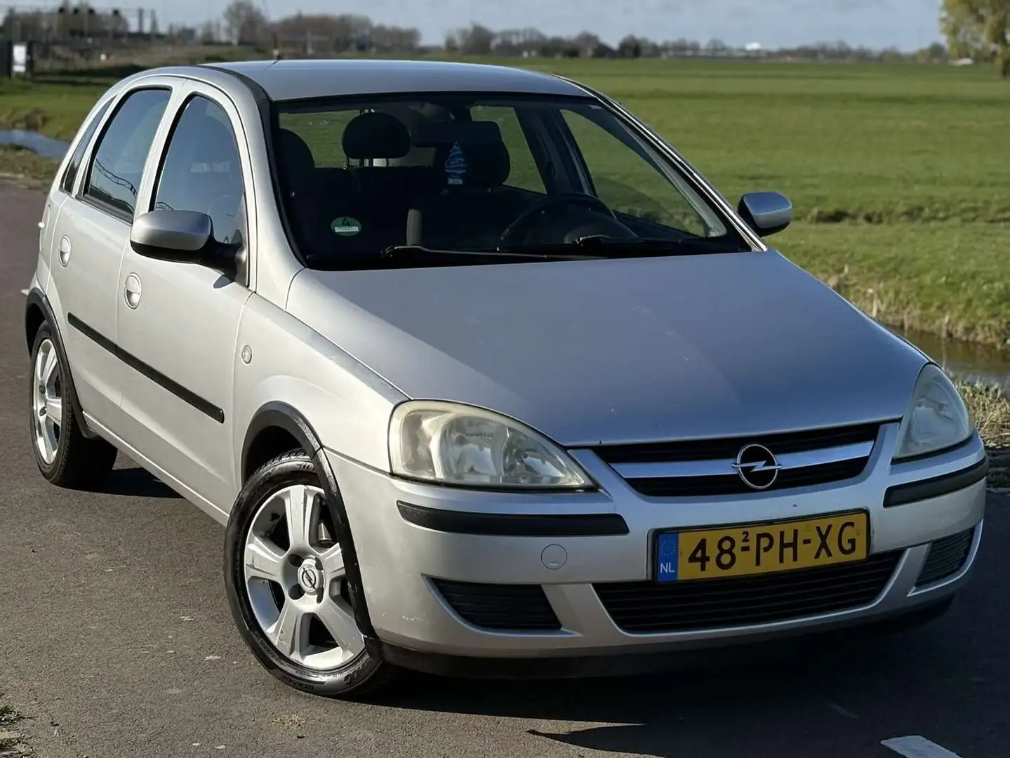 Opel Corsa Corsa 1.2-16V Maxx Grijs - 1