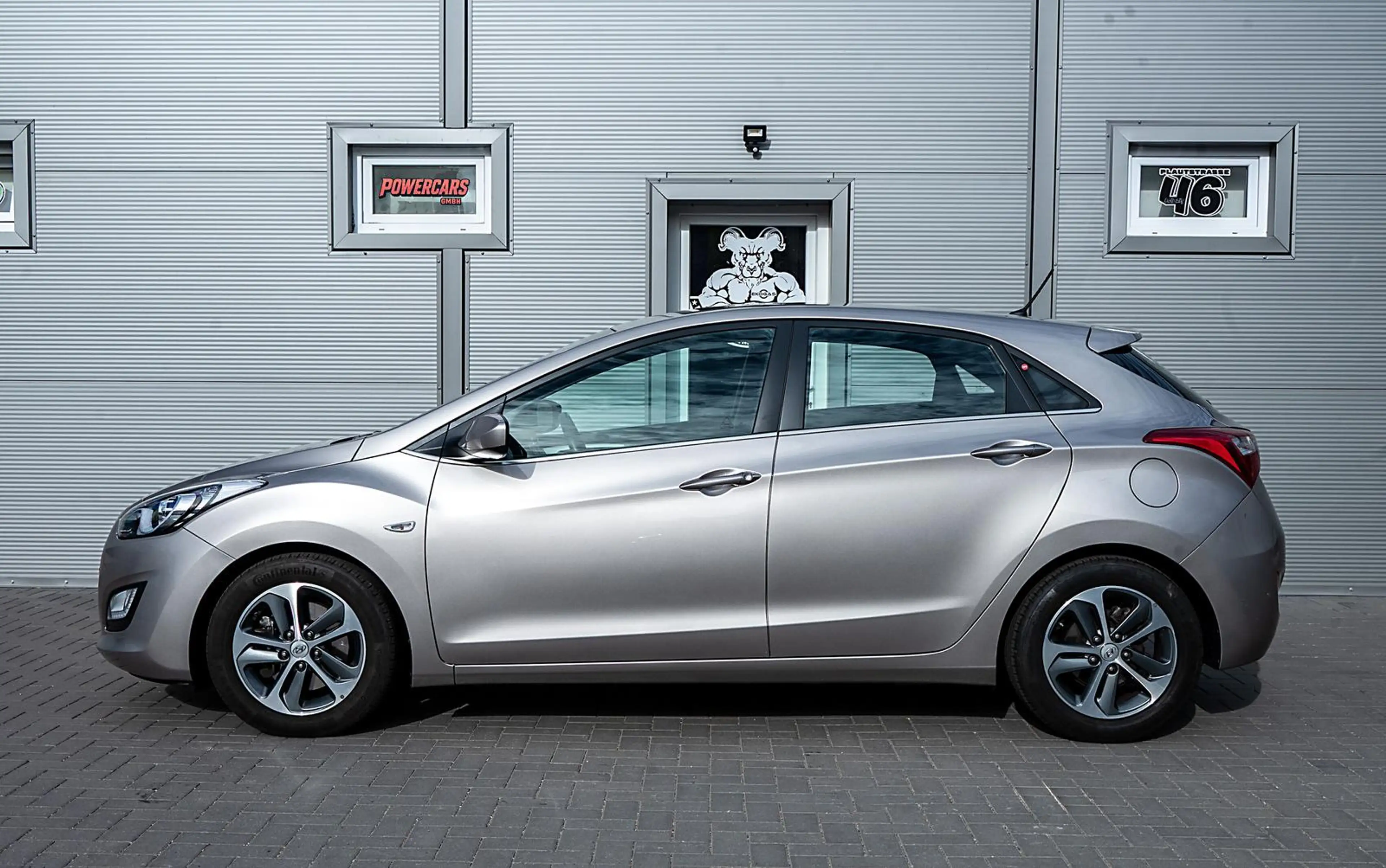 Hyundai i30 blue Trend 1.6 GDI — photo 6
