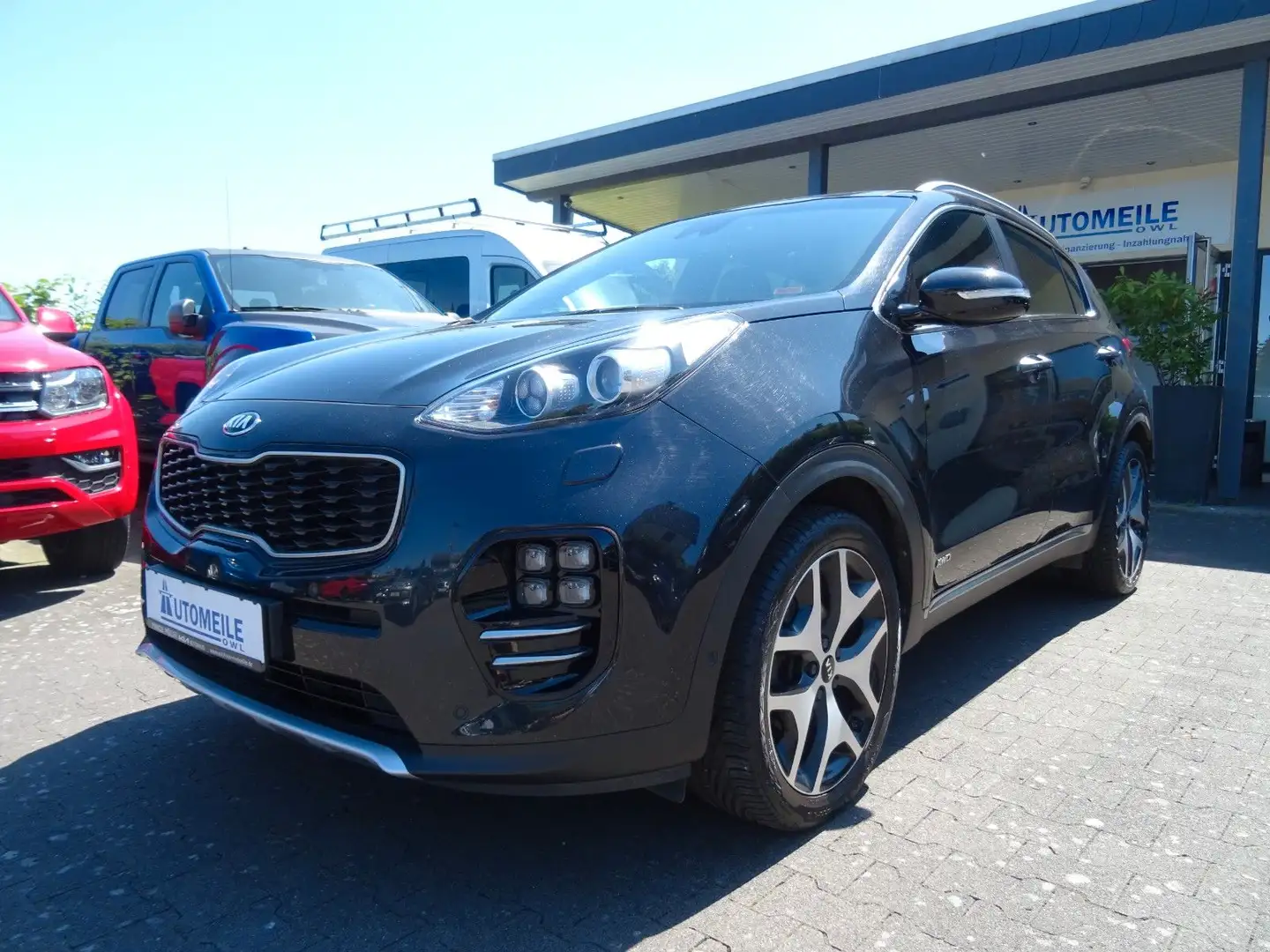 Kia Sportage GT-Line 4WD BI-XENON PANO NAVI AHK PDC Schwarz - 1