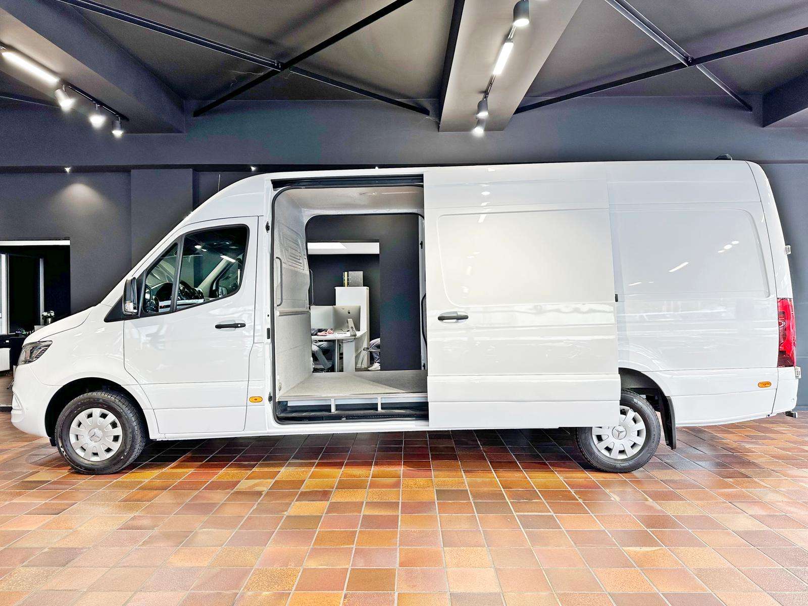 Second hand Mercedes Benz Sprinter 