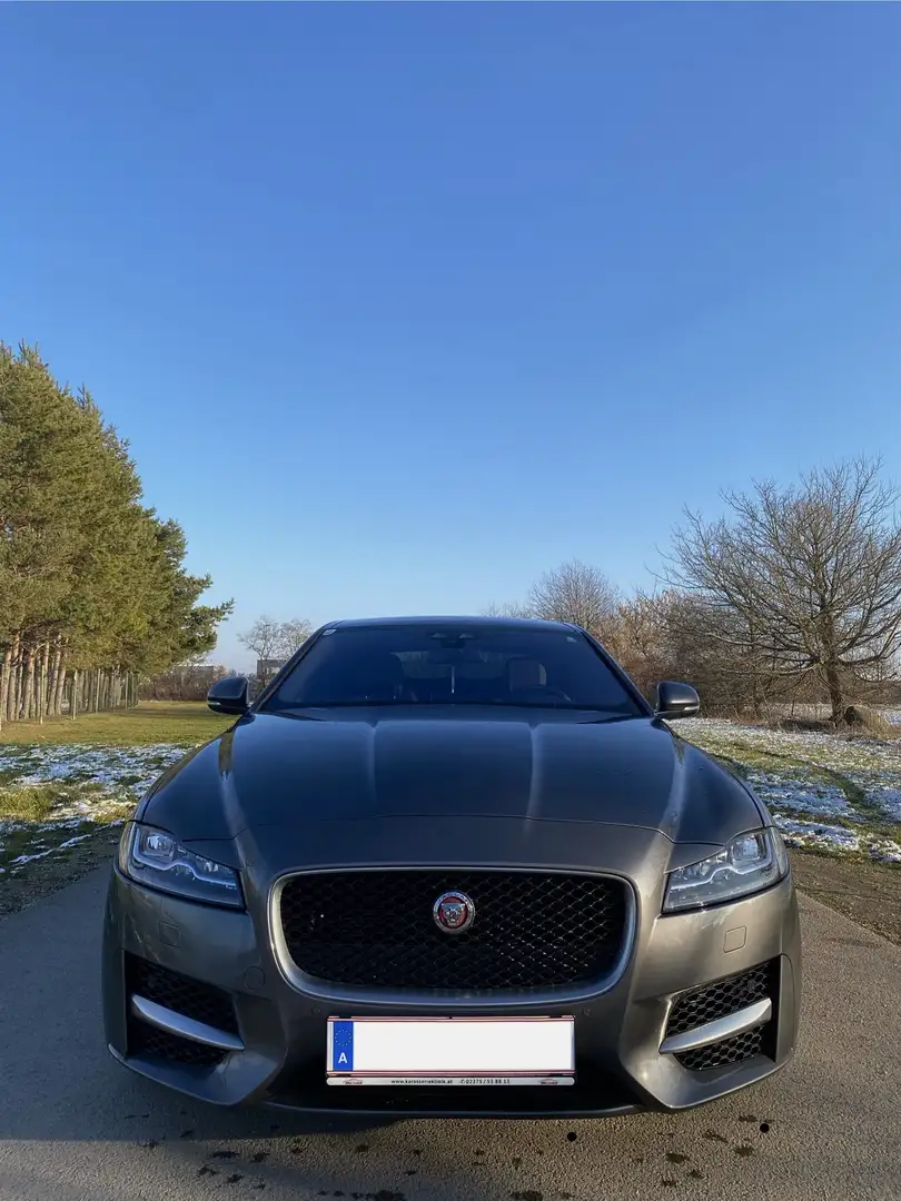 Jaguar XF 20d AWD R-Sport Aut. - 2