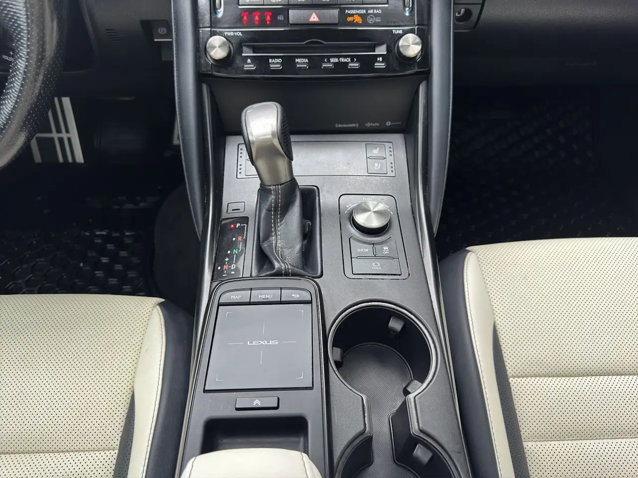 Lexus IS fotografie Lexus IS