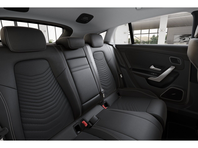 Mercedes-Benz CLA 180 SB Progr. Mbux 360° Multibeam Burmester — photo 10