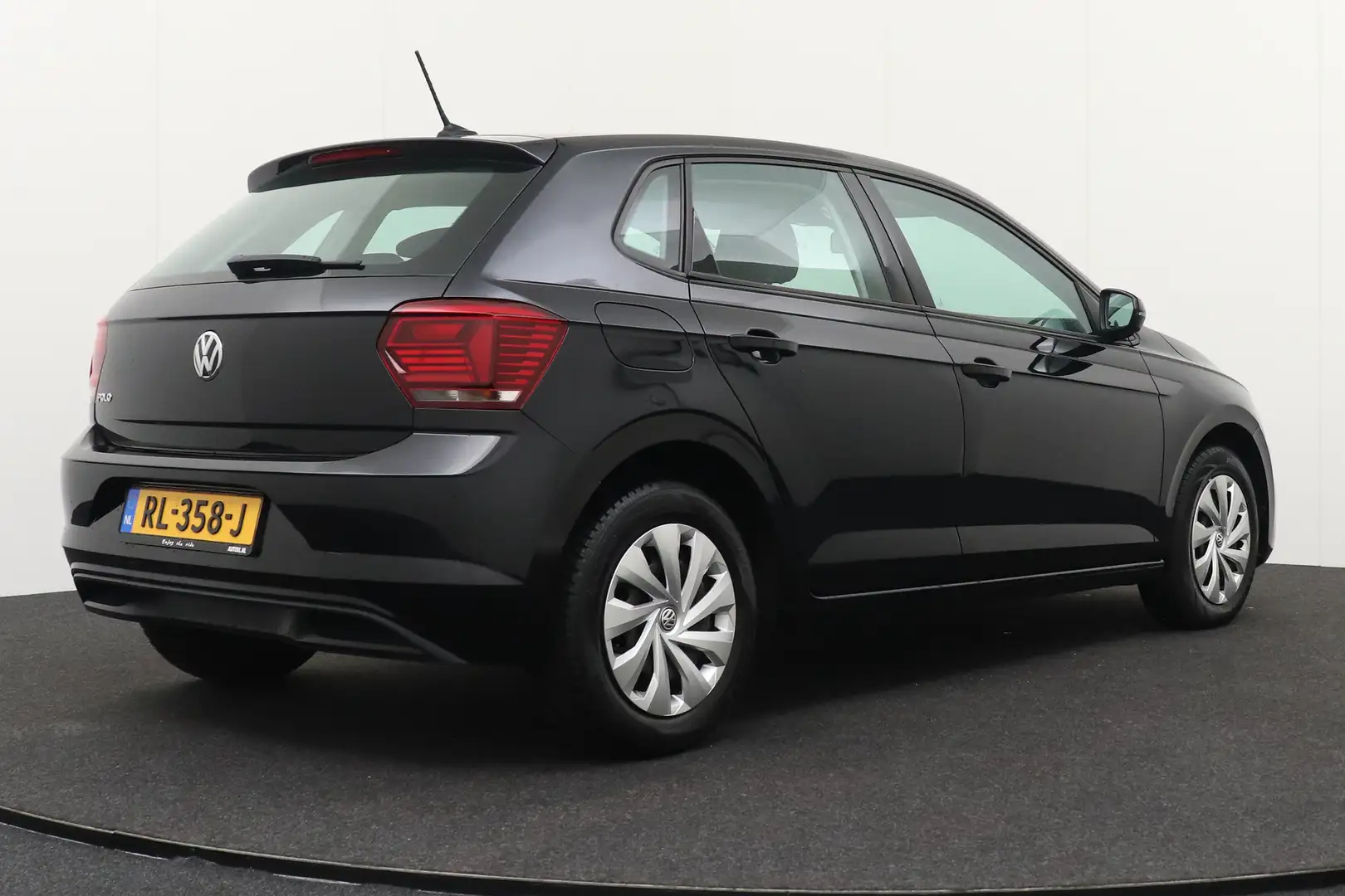 Volkswagen Polo 1.6 96 PK TDI Comfortline Executive Carplay Navi A Schwarz - 2