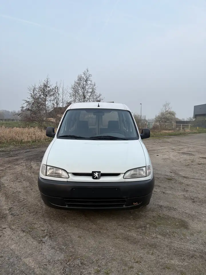 Peugeot Partner 1.4i, foto 2