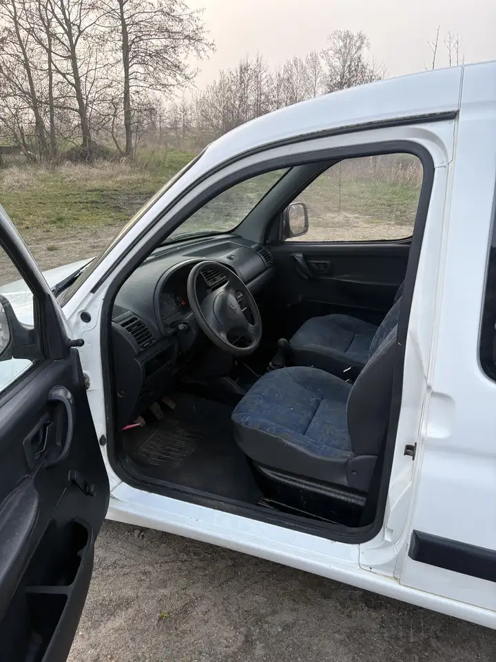Peugeot Partner 1.4i, foto 9