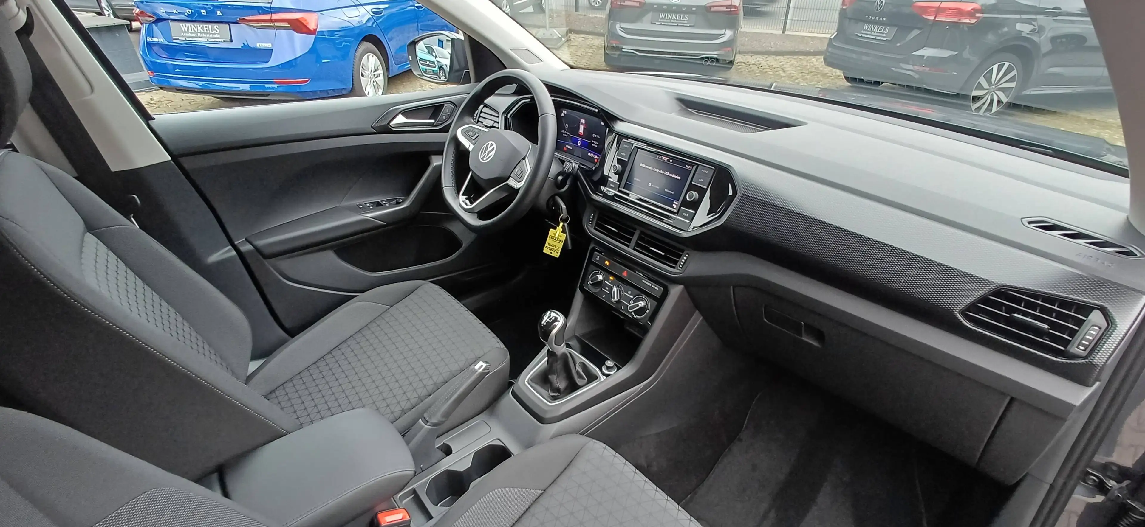 Volkswagen T-Cross T-Cross Life-Klima-Navi-Sitzhg-PDCv+h-Alu-5800KM — photo 9