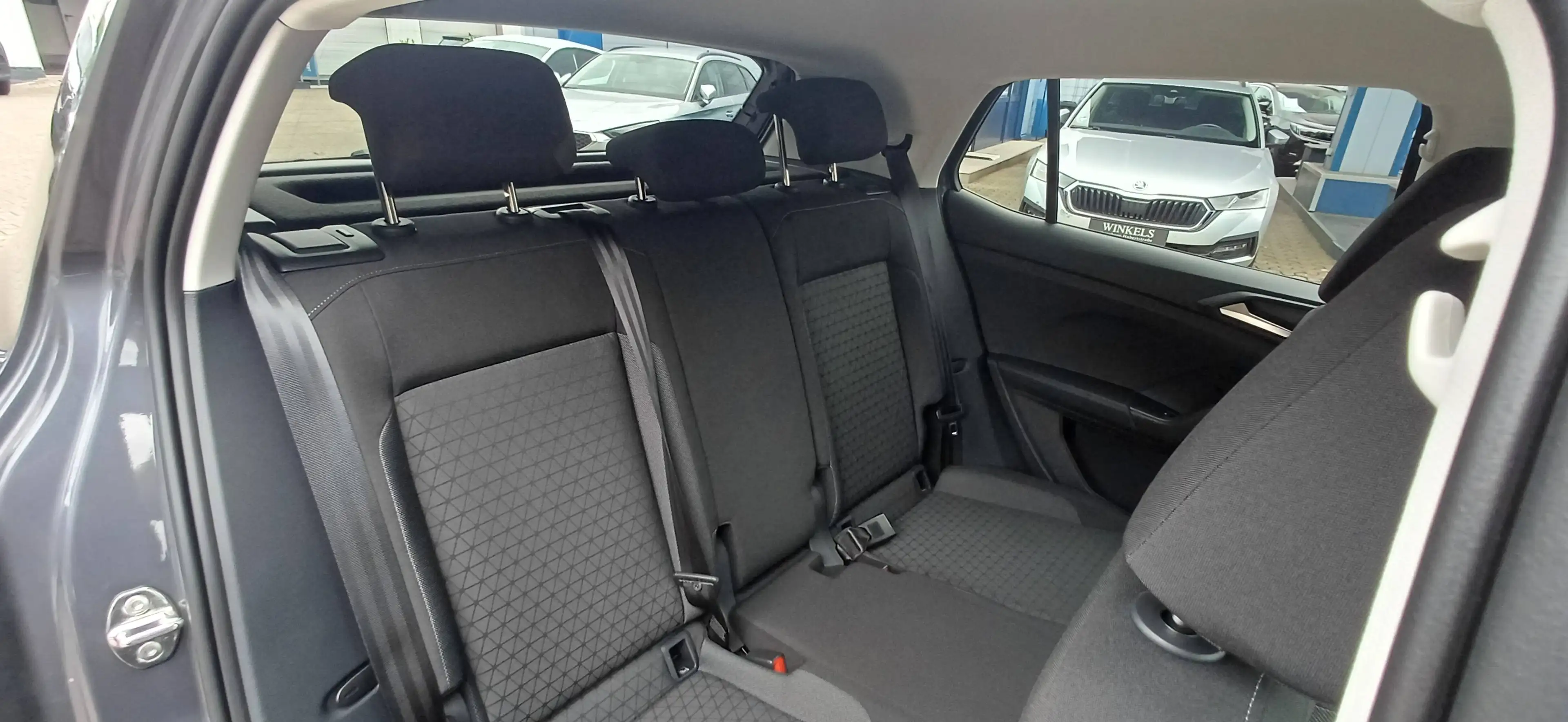 Volkswagen T-Cross T-Cross Life-Klima-Navi-Sitzhg-PDCv+h-Alu-5800KM — photo 10
