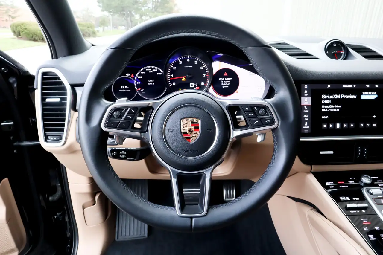 Porsche Cayenne снимка Porsche Cayenne