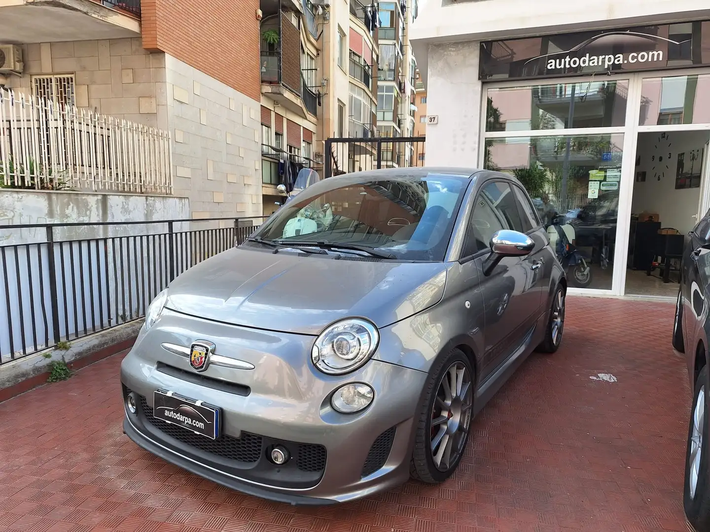 Abarth 500 500/595 1.4 16v t. t-jet Custom Gris - 1