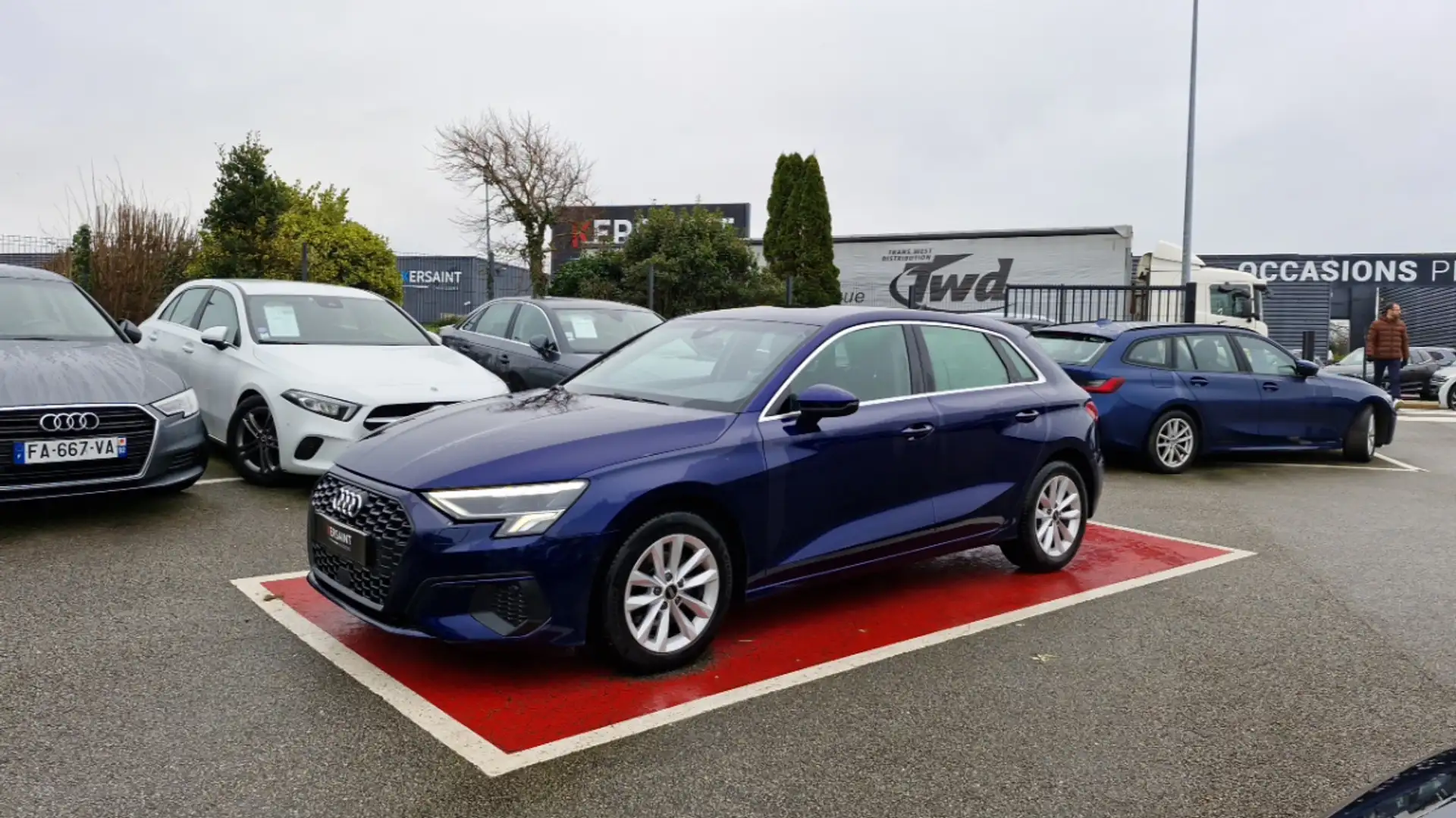 Audi A3 35 TFSI MILD HYBRID 150 S tronic 7 BUSINESS LIN Blu/Azzurro - 1