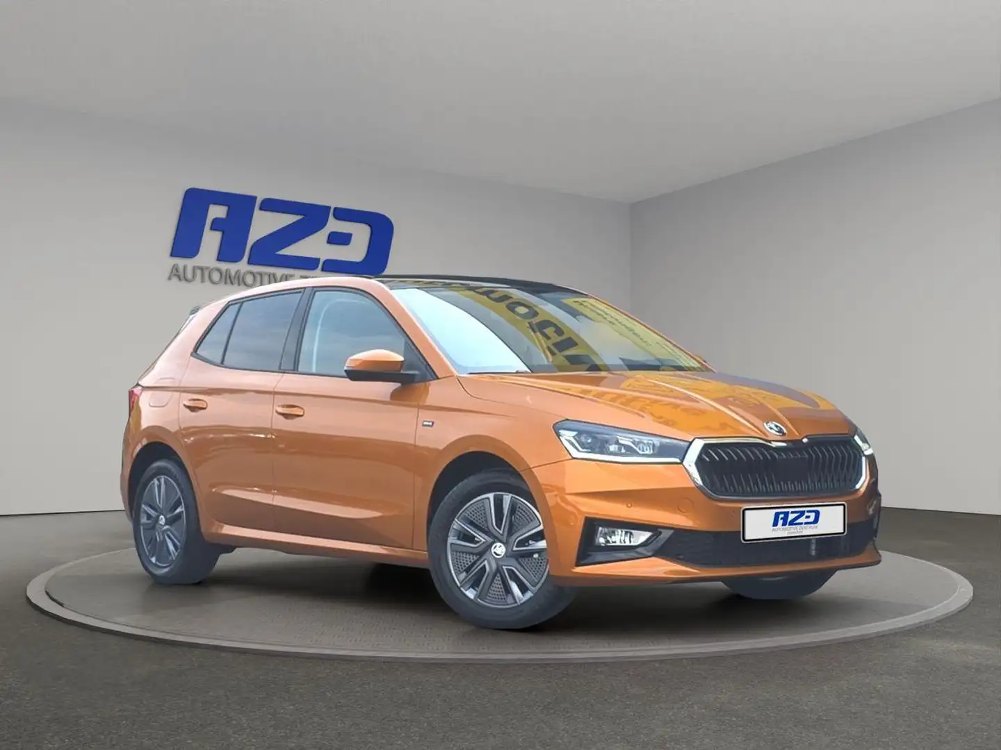 Skoda Fabia SELECT 1.5 TSI ACC PANO R-KAM LED-PLUS SPURH/W Orange - 2