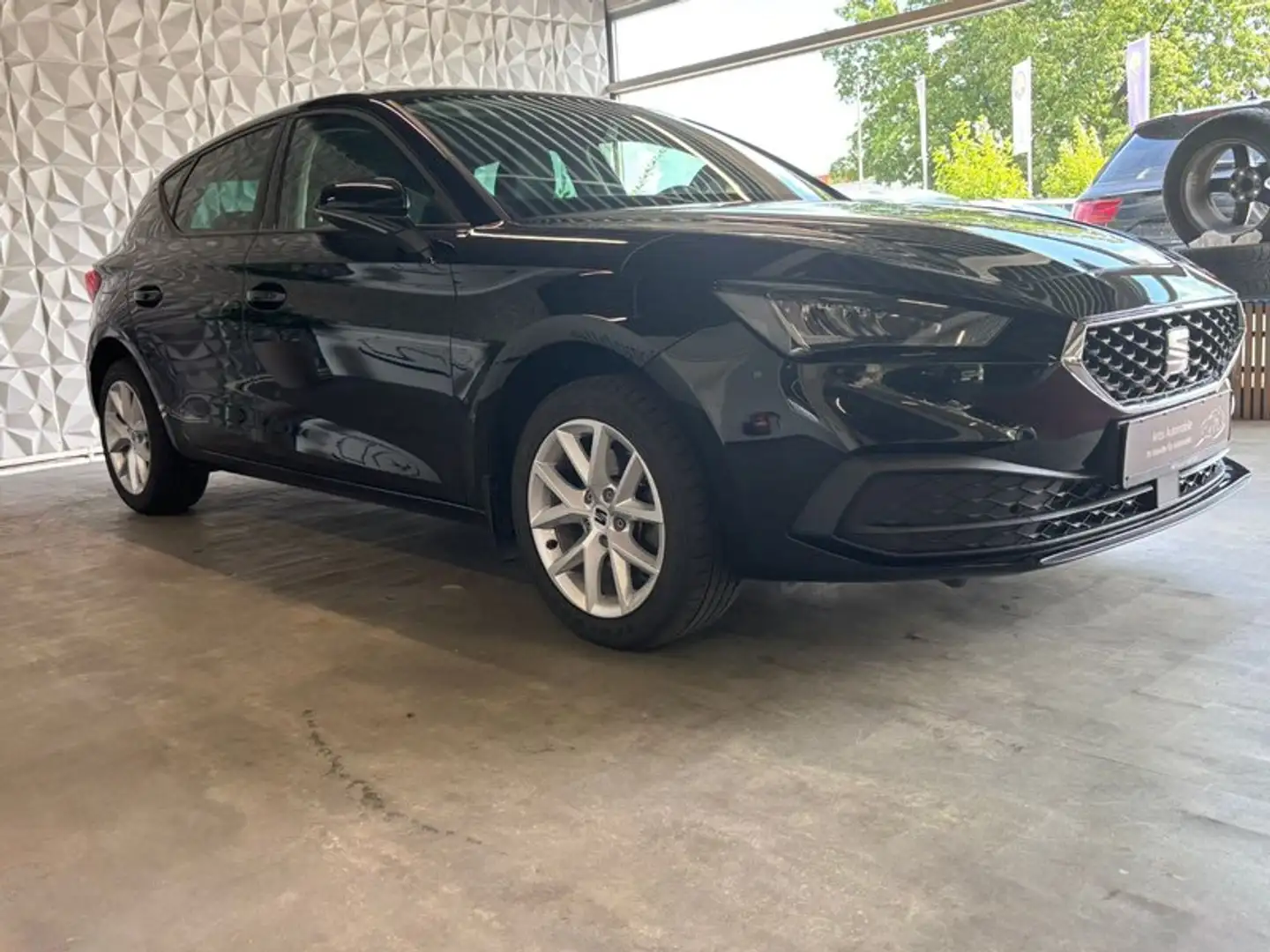 SEAT Leon Style ANHÄNGERKUPPL*SITZHEIZUNG*VRT-COCKPIT Schwarz - 2